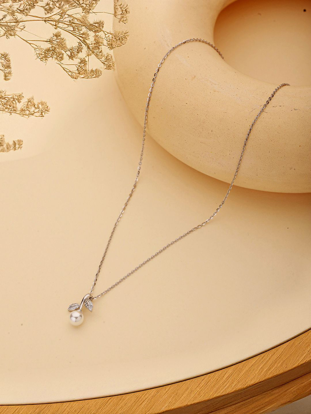 

SARAF SILVERETZ 925 Sterling Silver Silver-Plated Cubic Zirconia Pendant With Chain