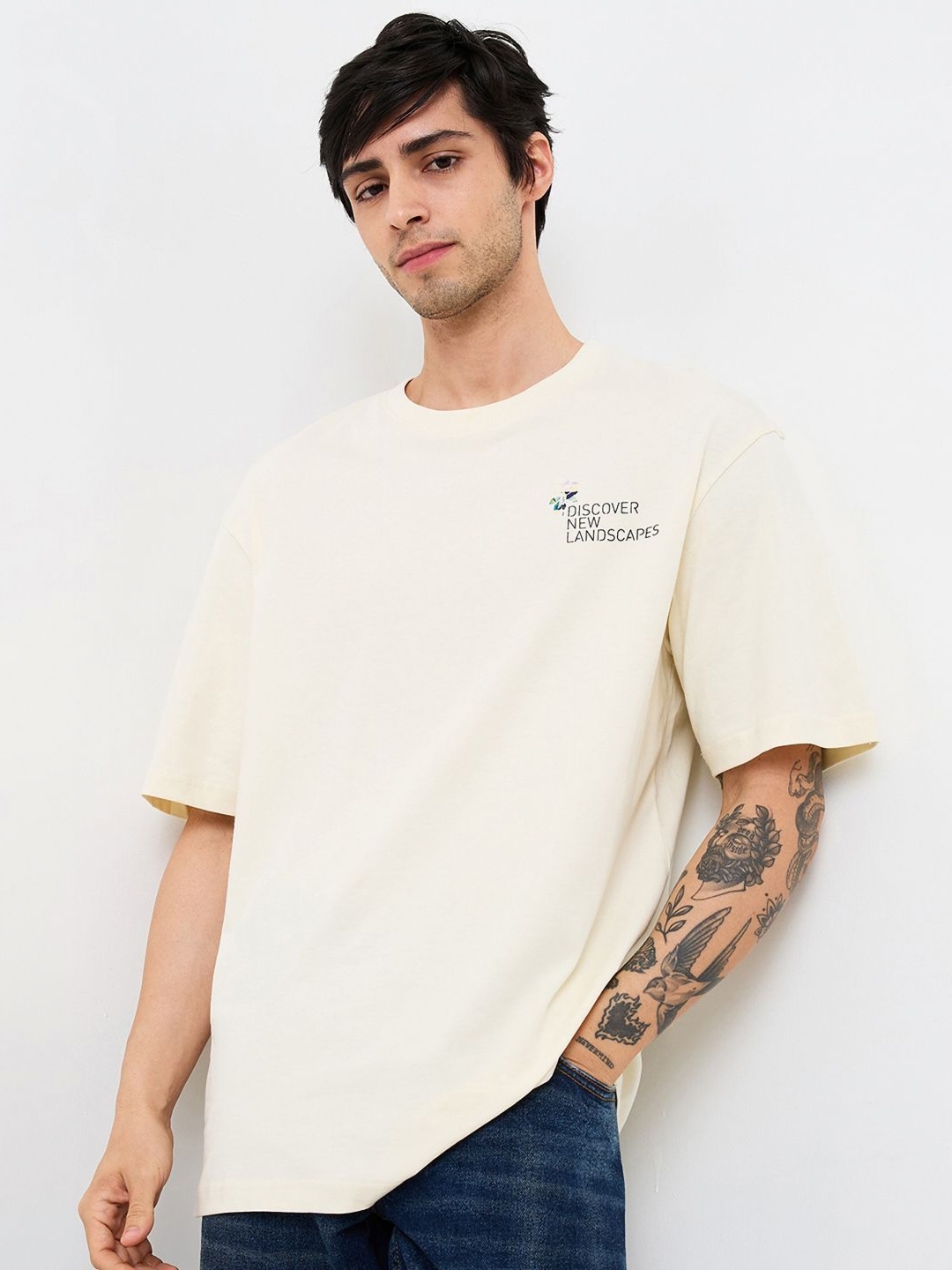 

SPYKAR Men Typography Printed Round Neck Cotton Relaxed Fit T-shirt, Off white