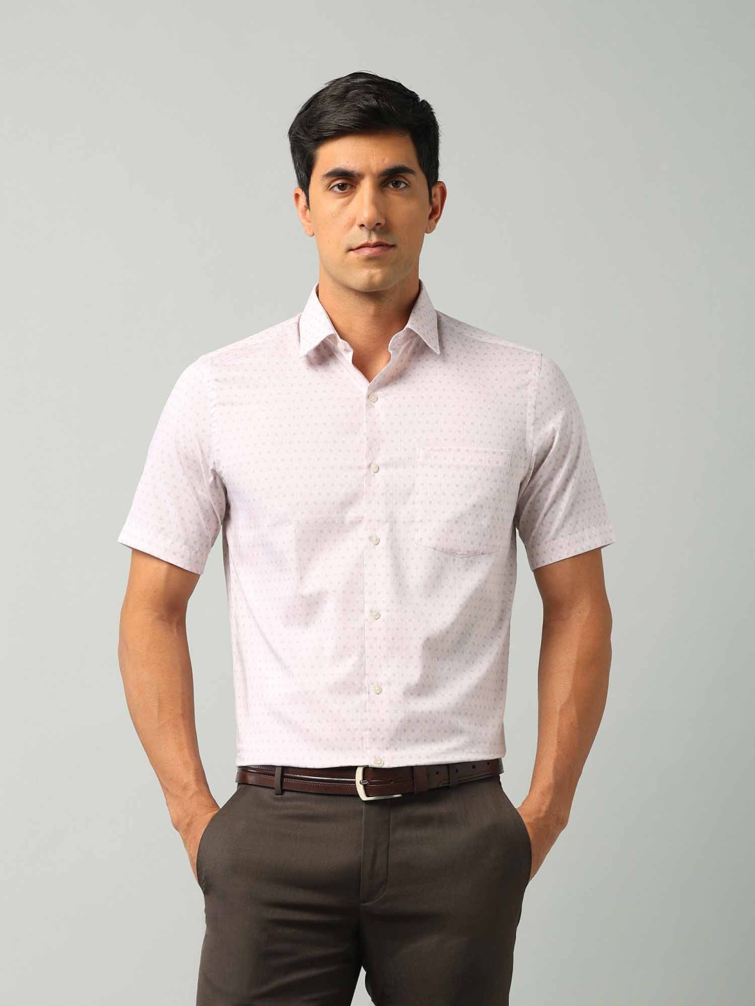 

Arrow Men Classic Fit Spread Collar Geometric Printed Cotton Formal Shirt, Pink