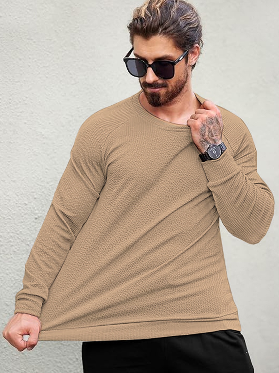 

madfrog Men Self Design Round NeckT-shirt, Beige