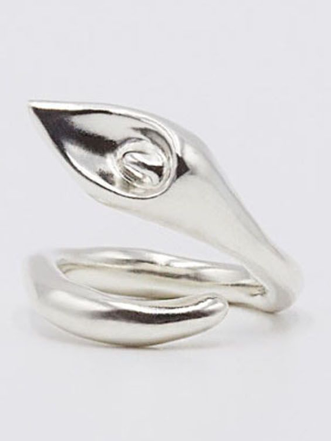 

StyleCast Elegant Silver-Plated Adjustable Finger Ring