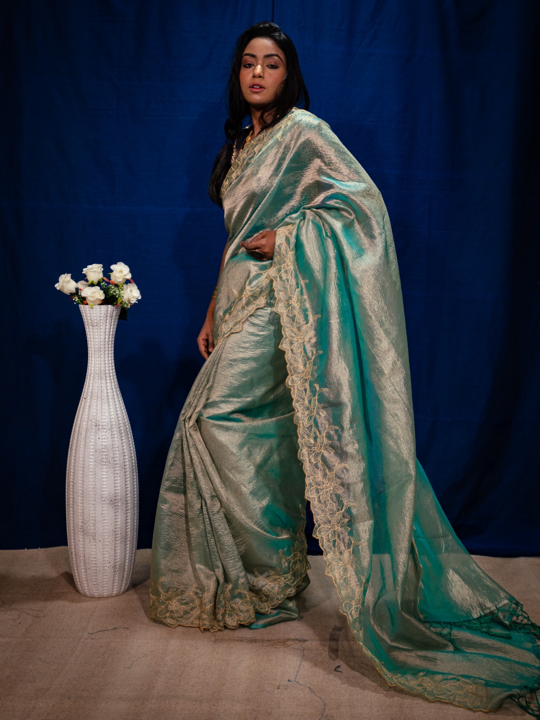 

Uttariya Embroidered Saree, Turquoise blue