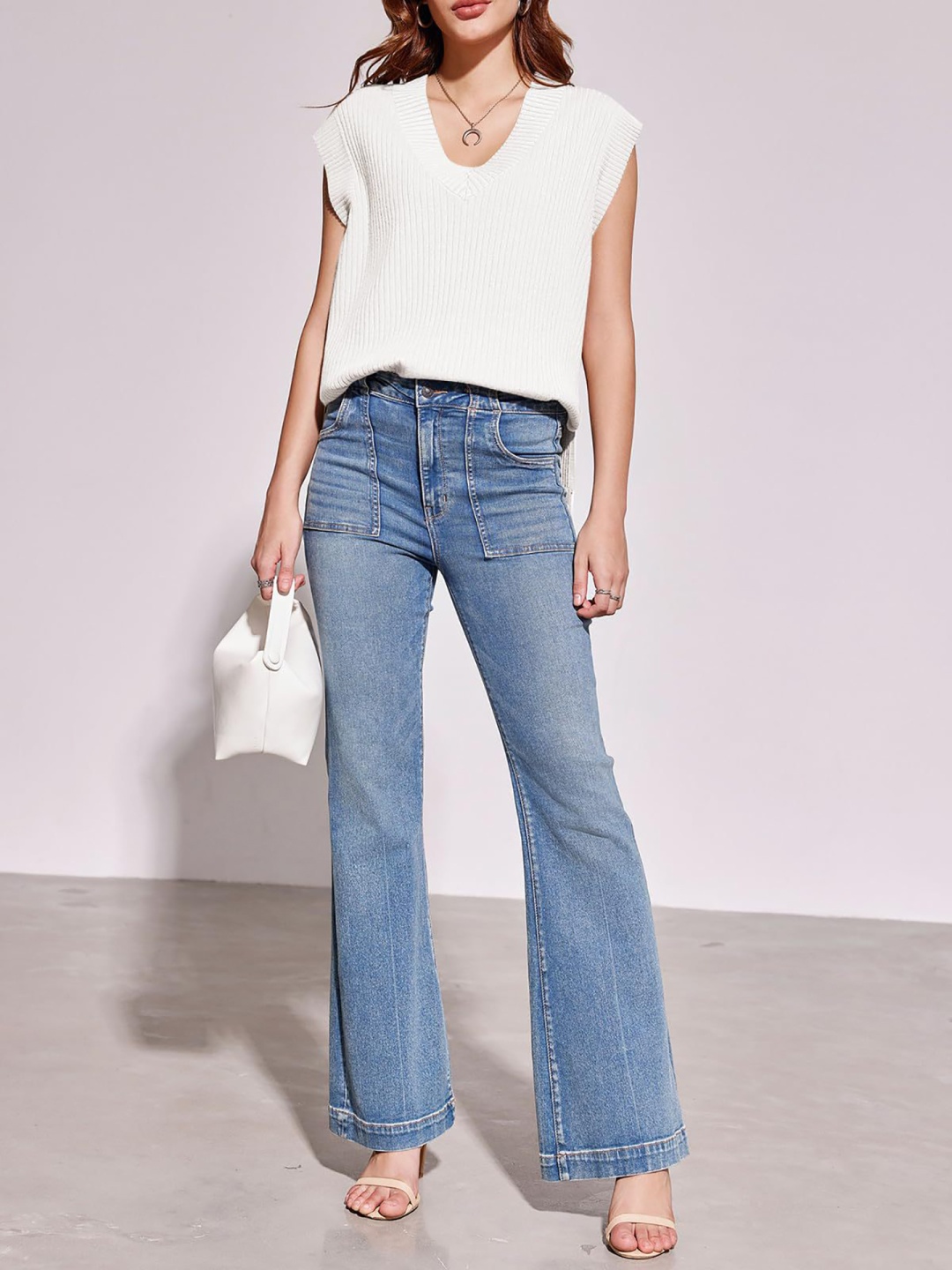 

StyleCast x Revolte Ribbed V-Neck Regular Top, White