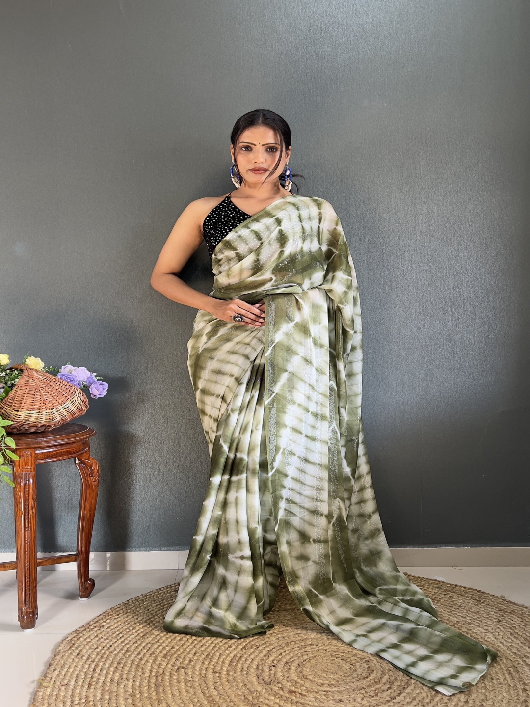 

Moda Rapido Tie and Dye Pure Georgette Saree, White