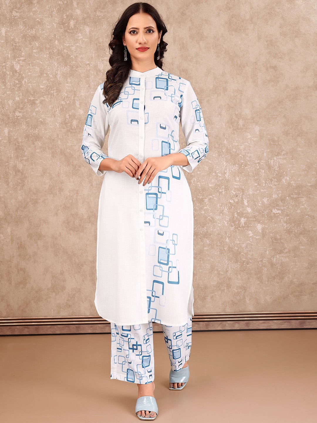 

VIRICA Women Printed Regular Linen Kurta with Trousers, White