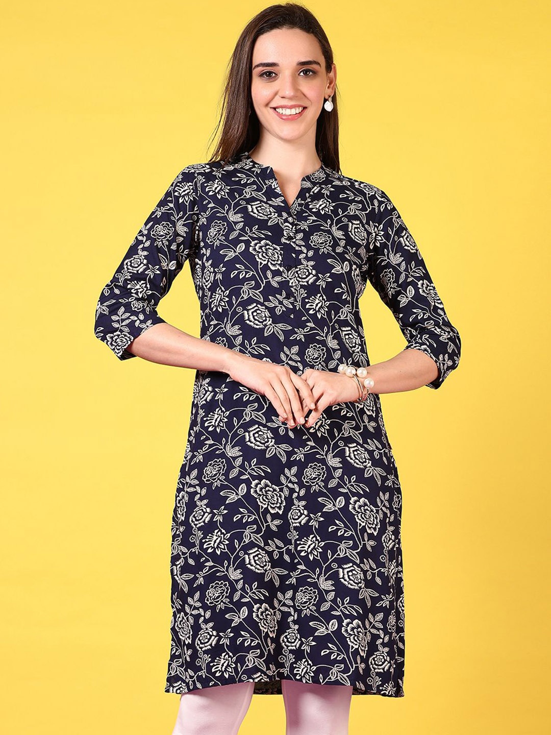 

V-Mart Floral Printed Mandarin Collar Straight Kurti, Navy blue