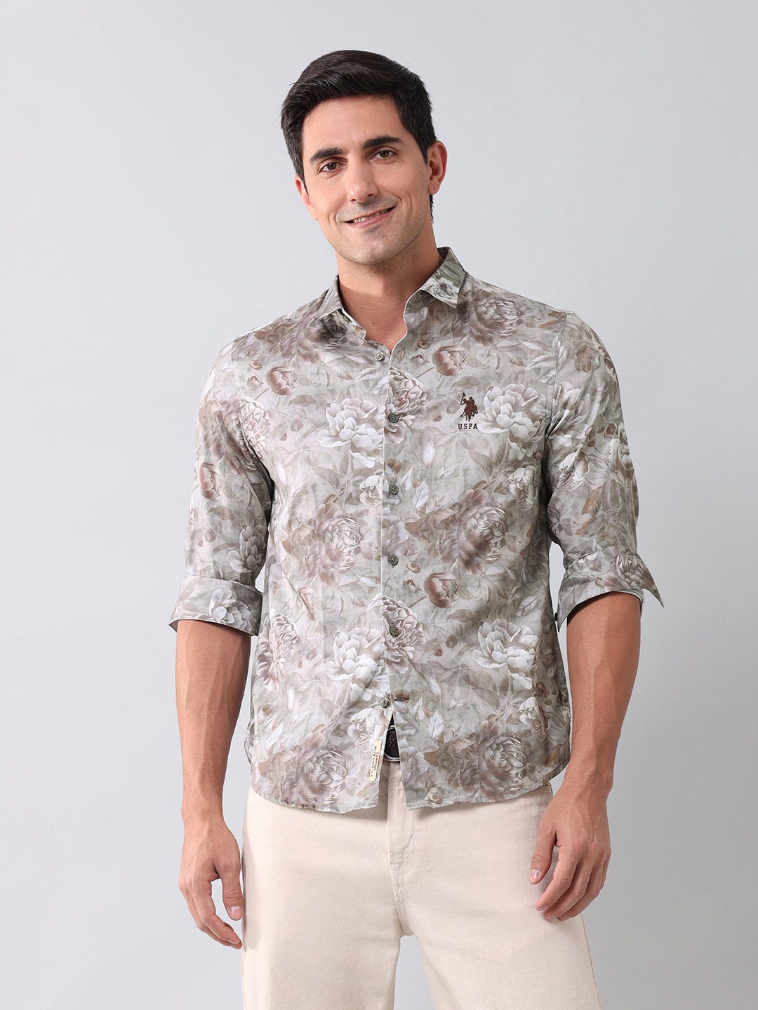 

U.S. Polo Assn. Denim Co. Men Classic Fit Spread Collar Floral Printed Cotton Casual Shirt, Grey