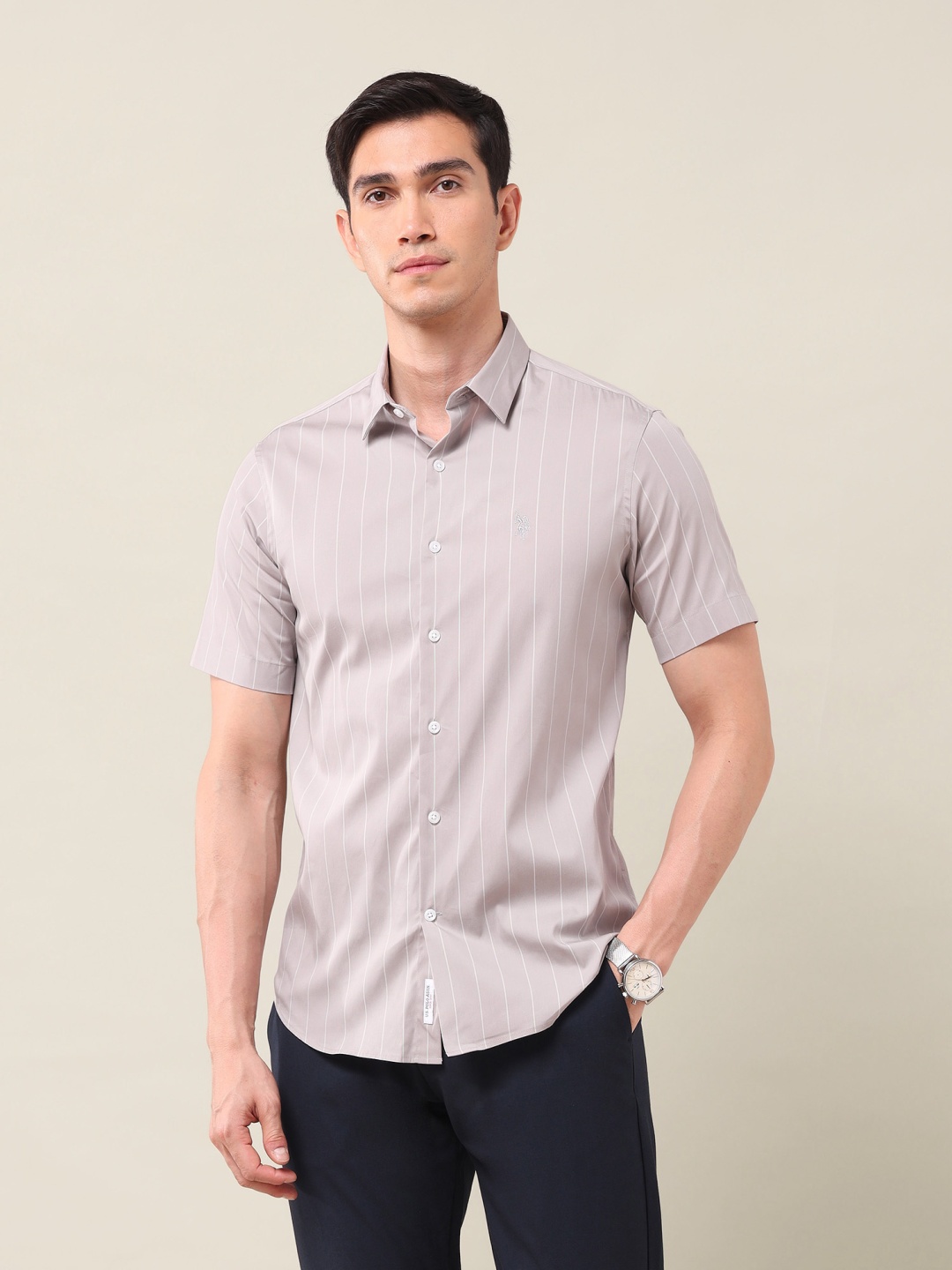 

U.S. Polo Assn. Men Classic Slim Fit Spread Collar Vertical Striped Cotton Casual Shirt, Grey