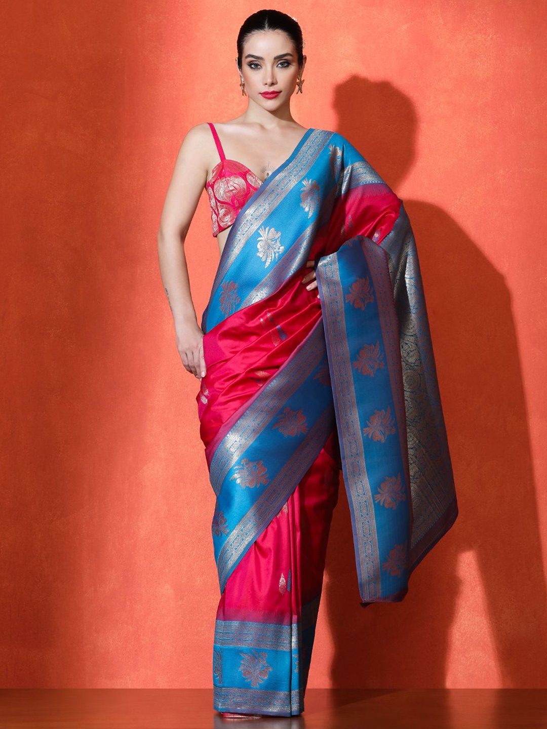 

SARHA Woven Design Kanjeevaram Saree, Blue