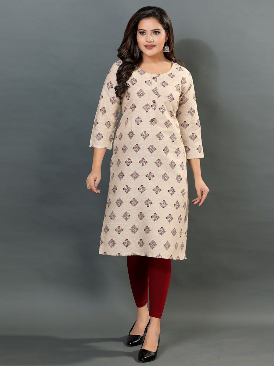 

DREAM & DZIRE Floral Printed Round Neck Pure Cotton Straight Kurta, Beige