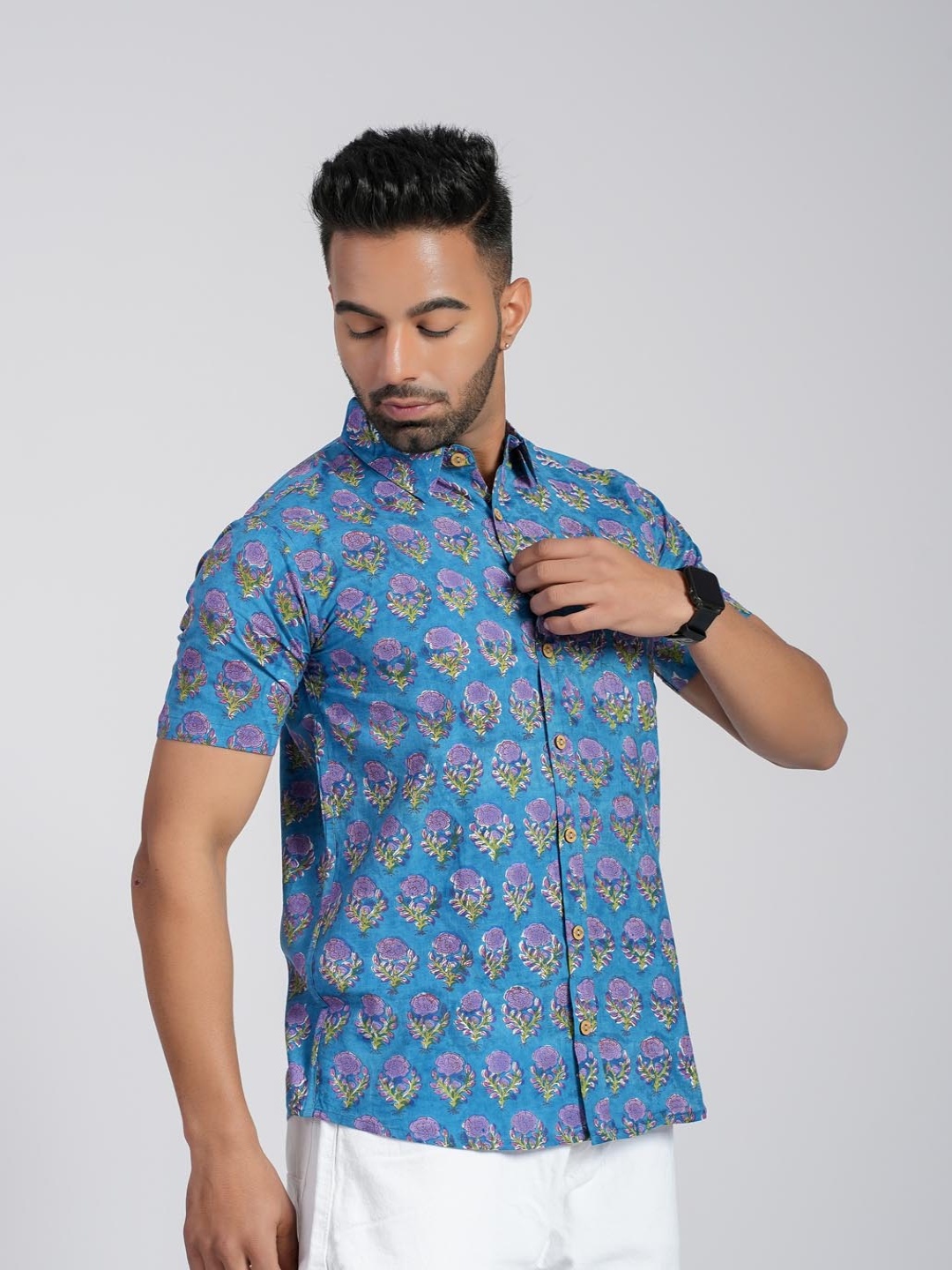 

Cotton Curio Men Comfort Slim Fit Spread Collar Floral Printed Cotton Casual Shirt, Blue
