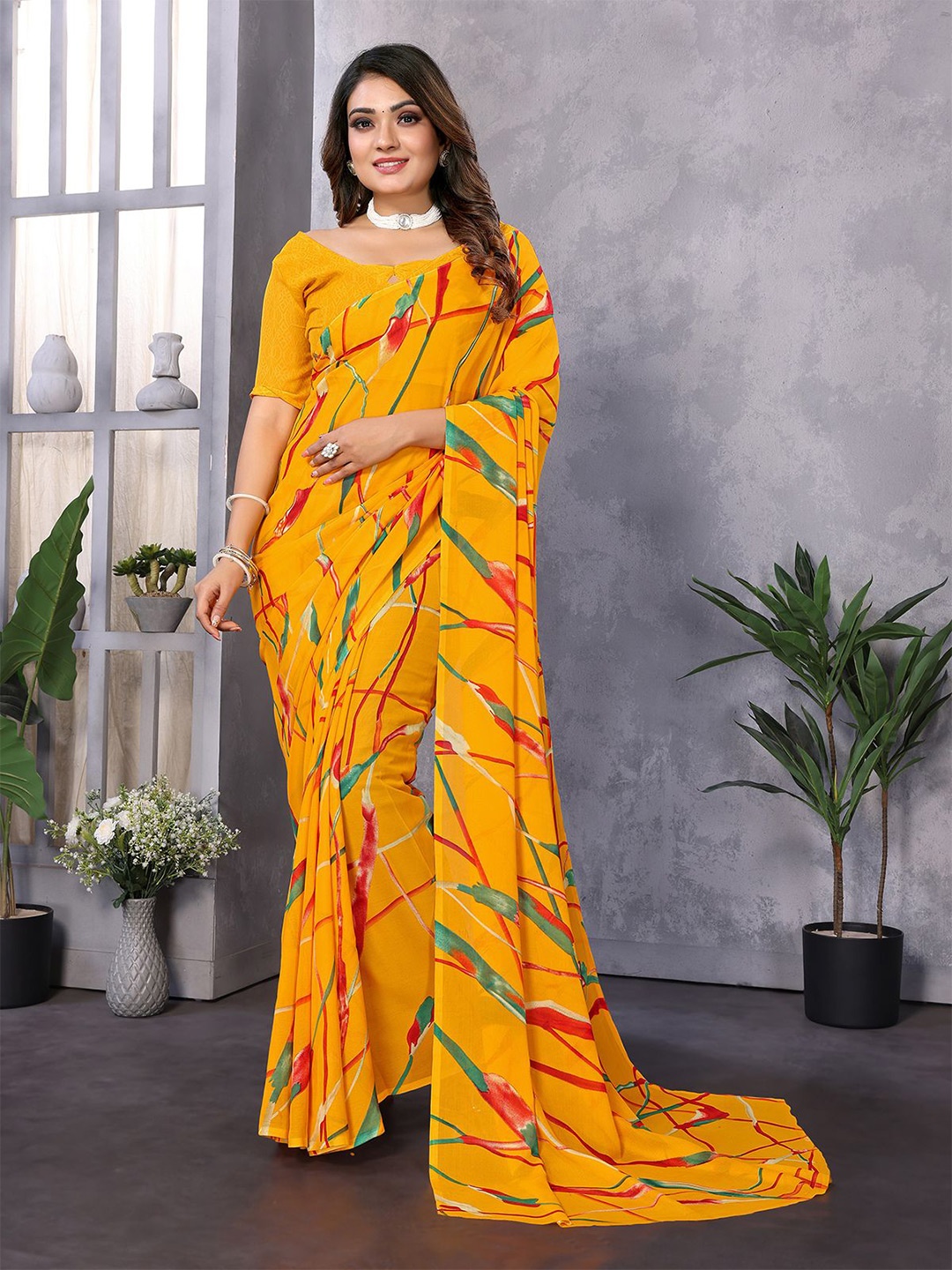 

Moda Rapido Abstract Printed Saree, Yellow