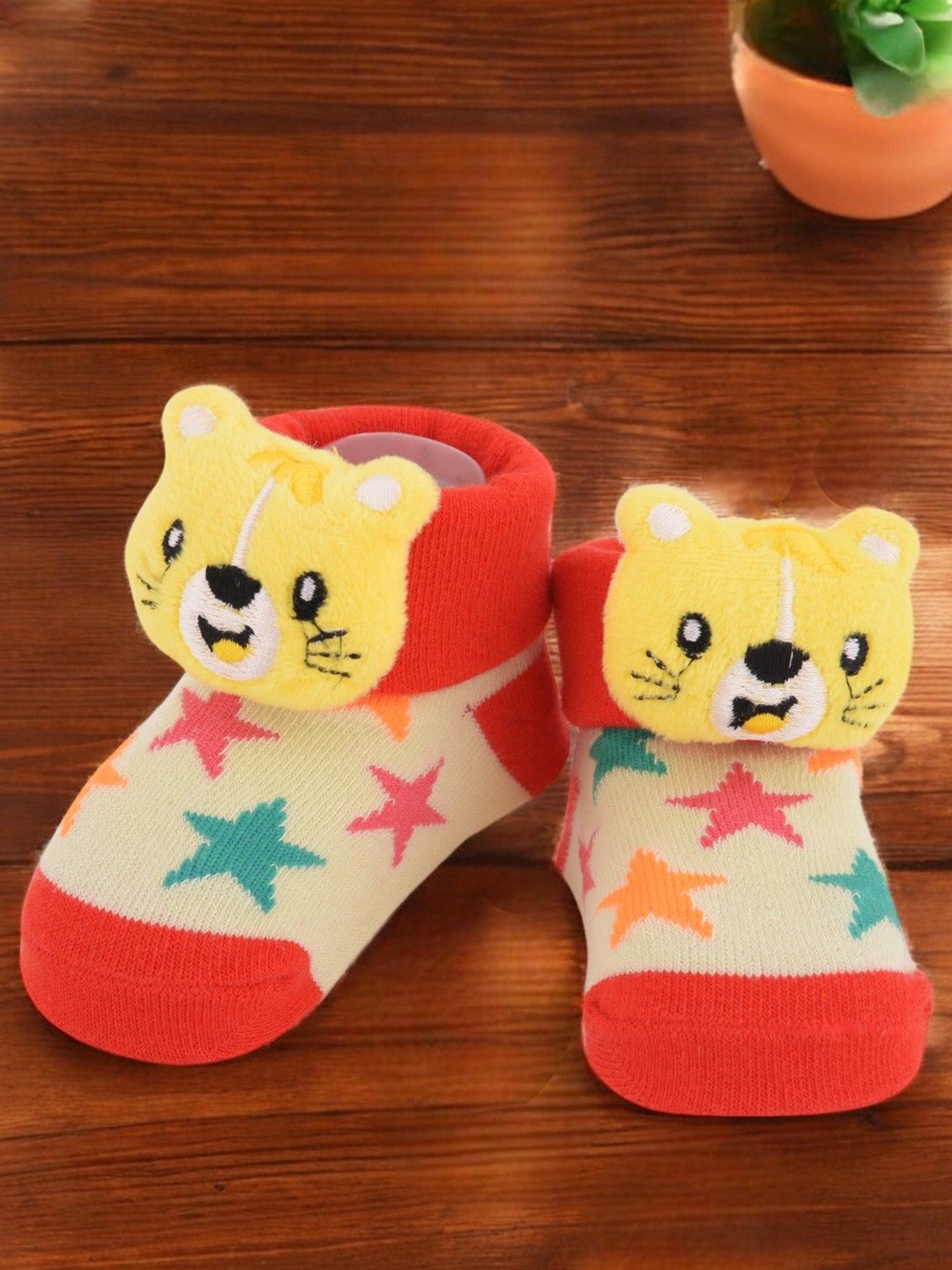 

Yellow Bee Infant Boys Patterned Non-Slip Ankle Length Socks