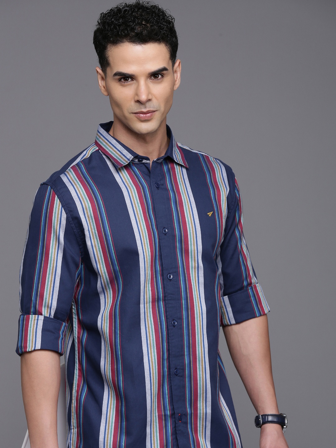 

INVICTUS Men Standard Slim Fit Opaque Striped Casual Shirt, Multi