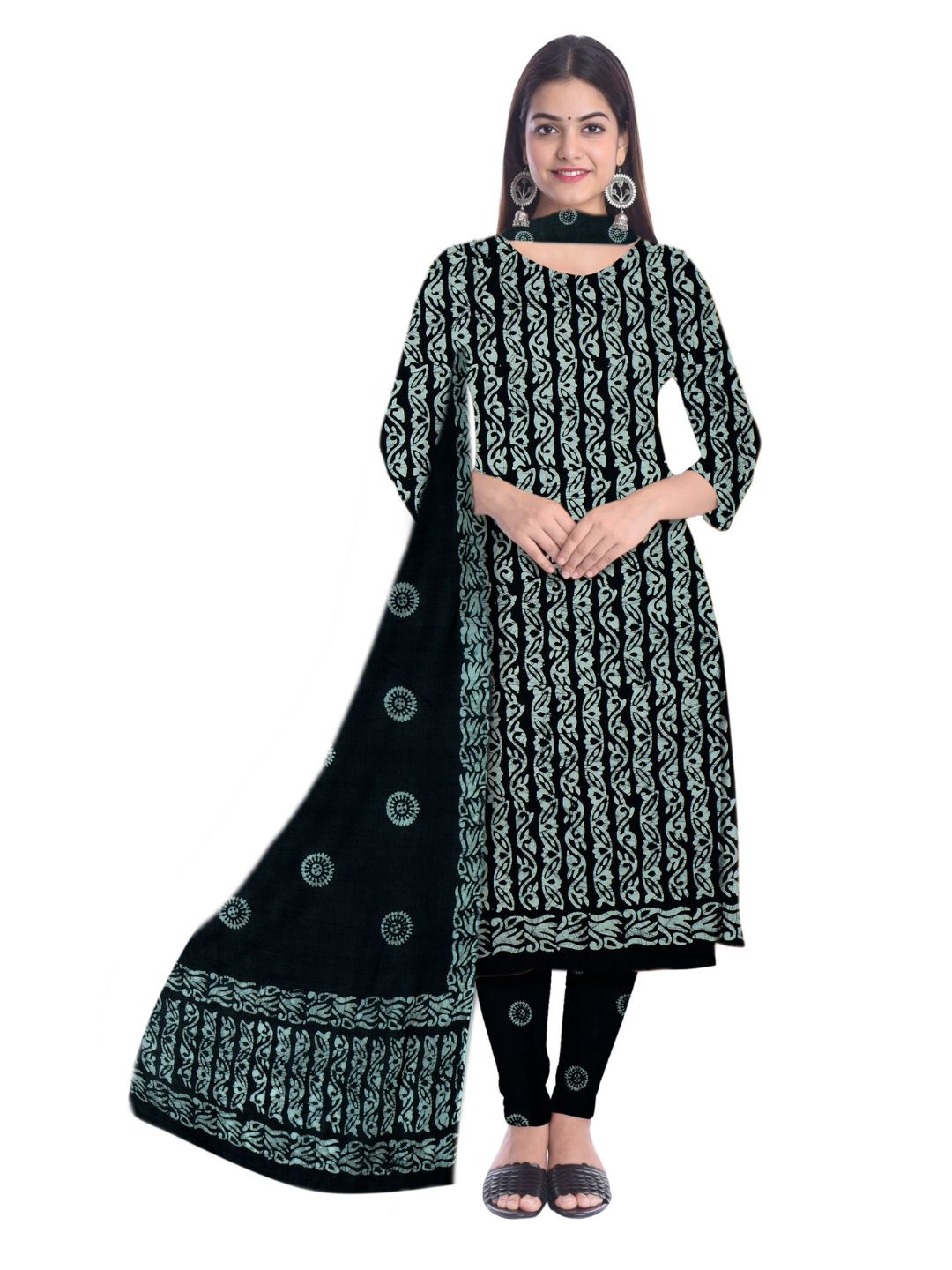 

Farooq Dyeing Ethnic Motifs Printed Pure Cotton Unstitched Dress Material, Black