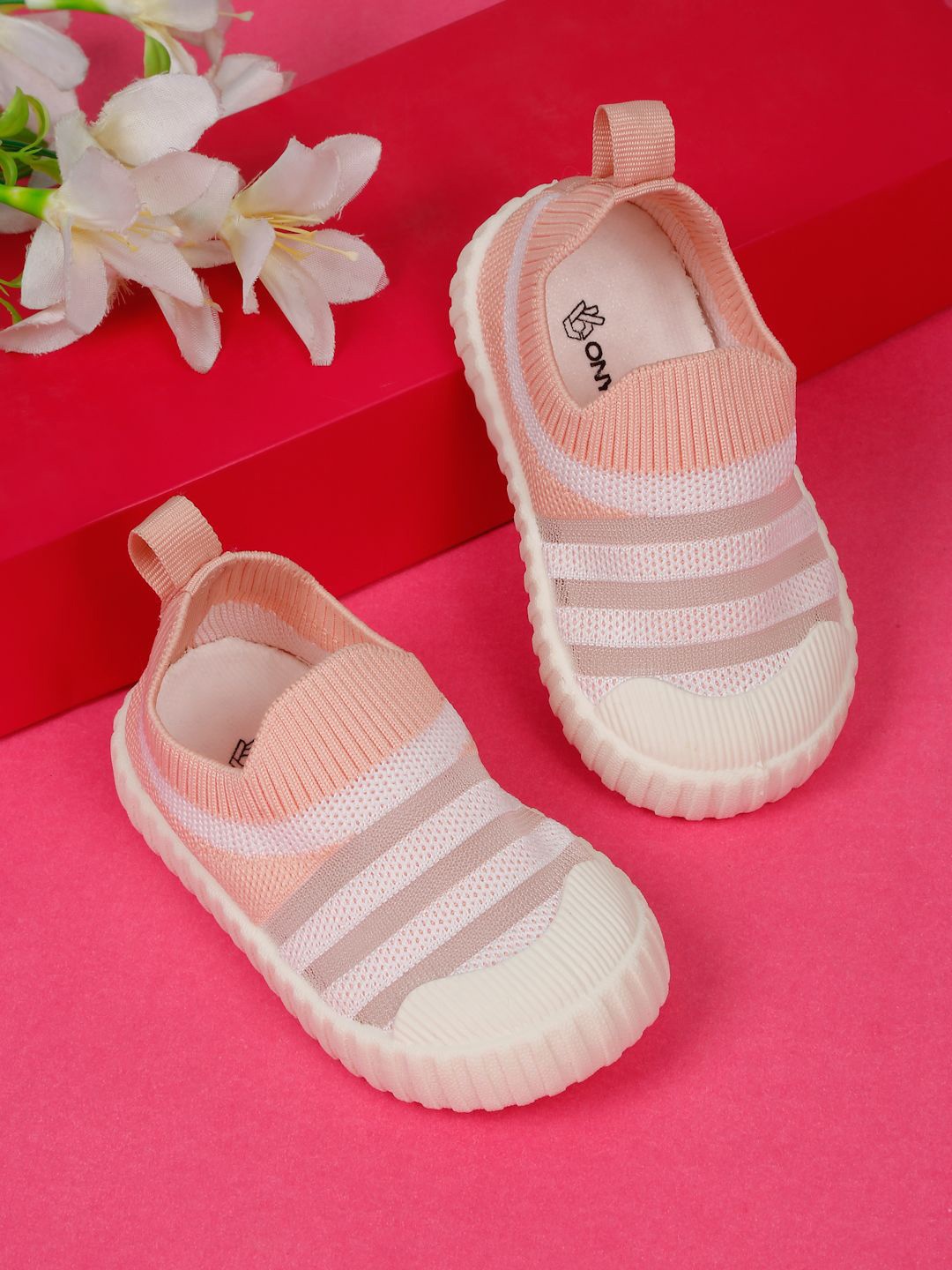 

ONYC Unisex Kids Striped Slip-On Sneakers, Peach