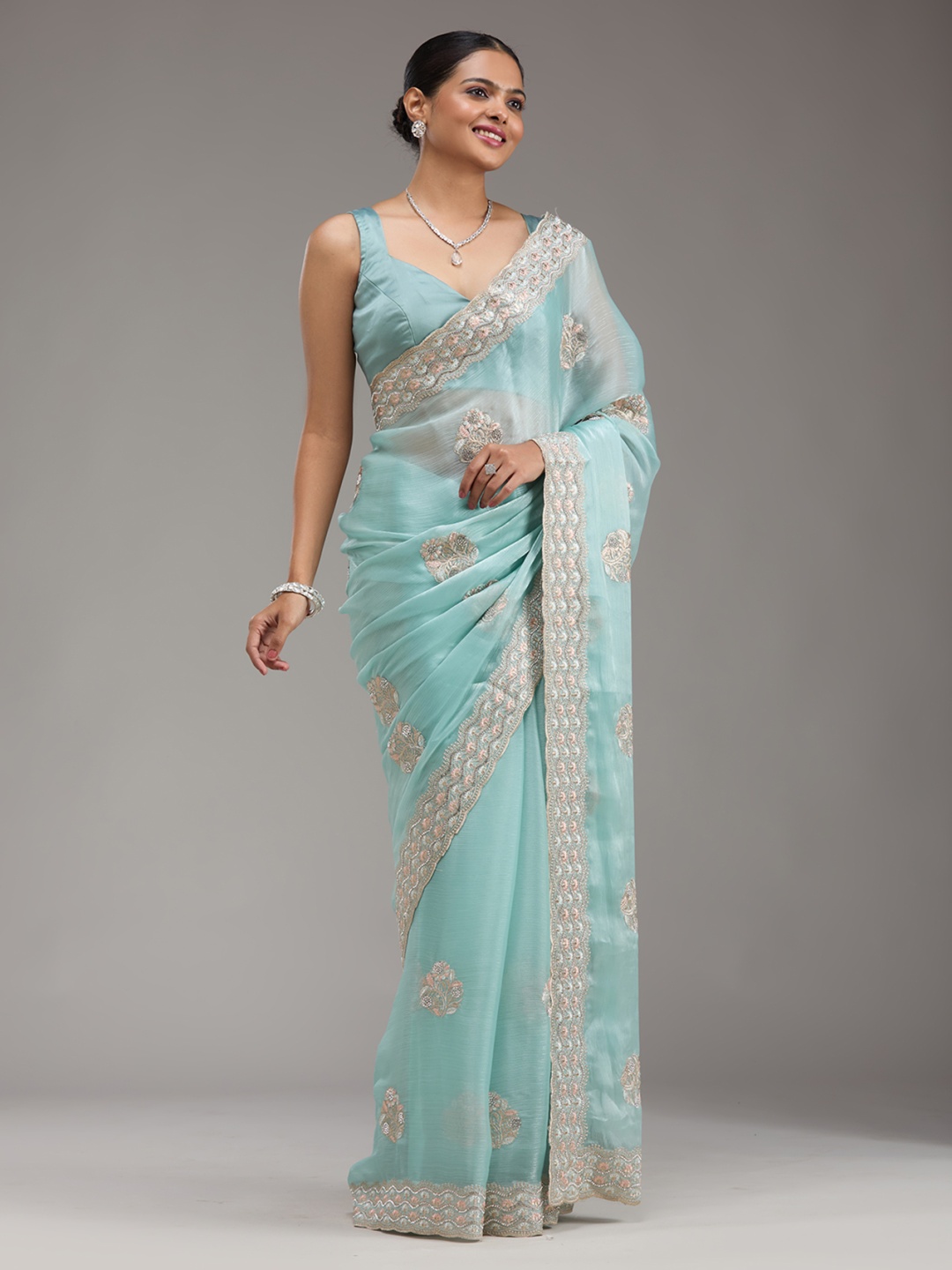

Koskii Floral Embroidered Tissue Saree, Blue