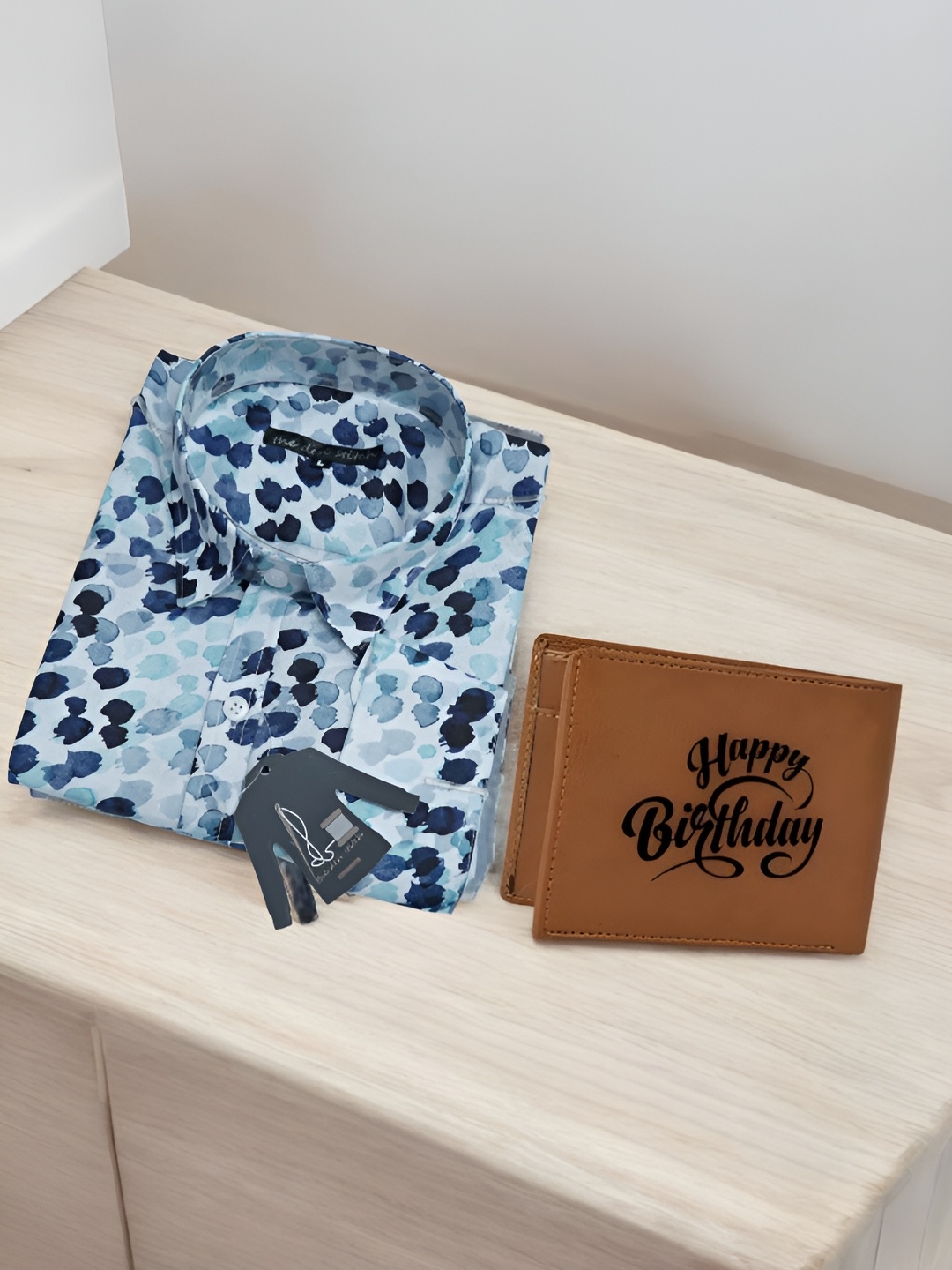 

Anikmart 2 Pieces Abstract Printed Cotton Shirt With Leather Wallet, Blue