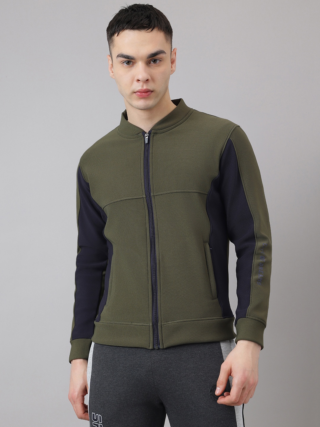 

Richlook Men Long Sleeves Sweatshirt, Olive