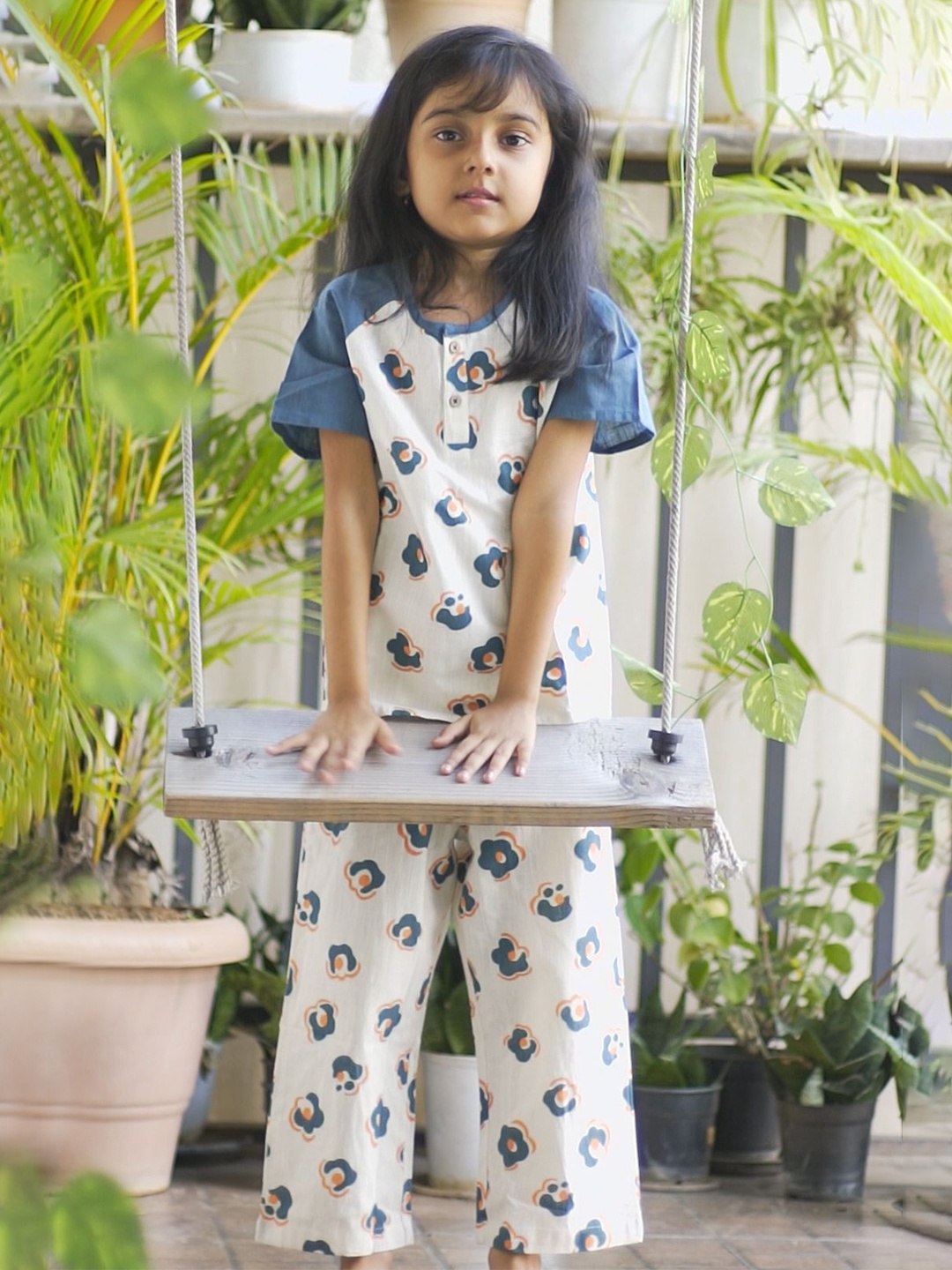 

EARTHY TWEENS Kids Printed Round Neck Organic Cotton Top With Pyjamas, Blue