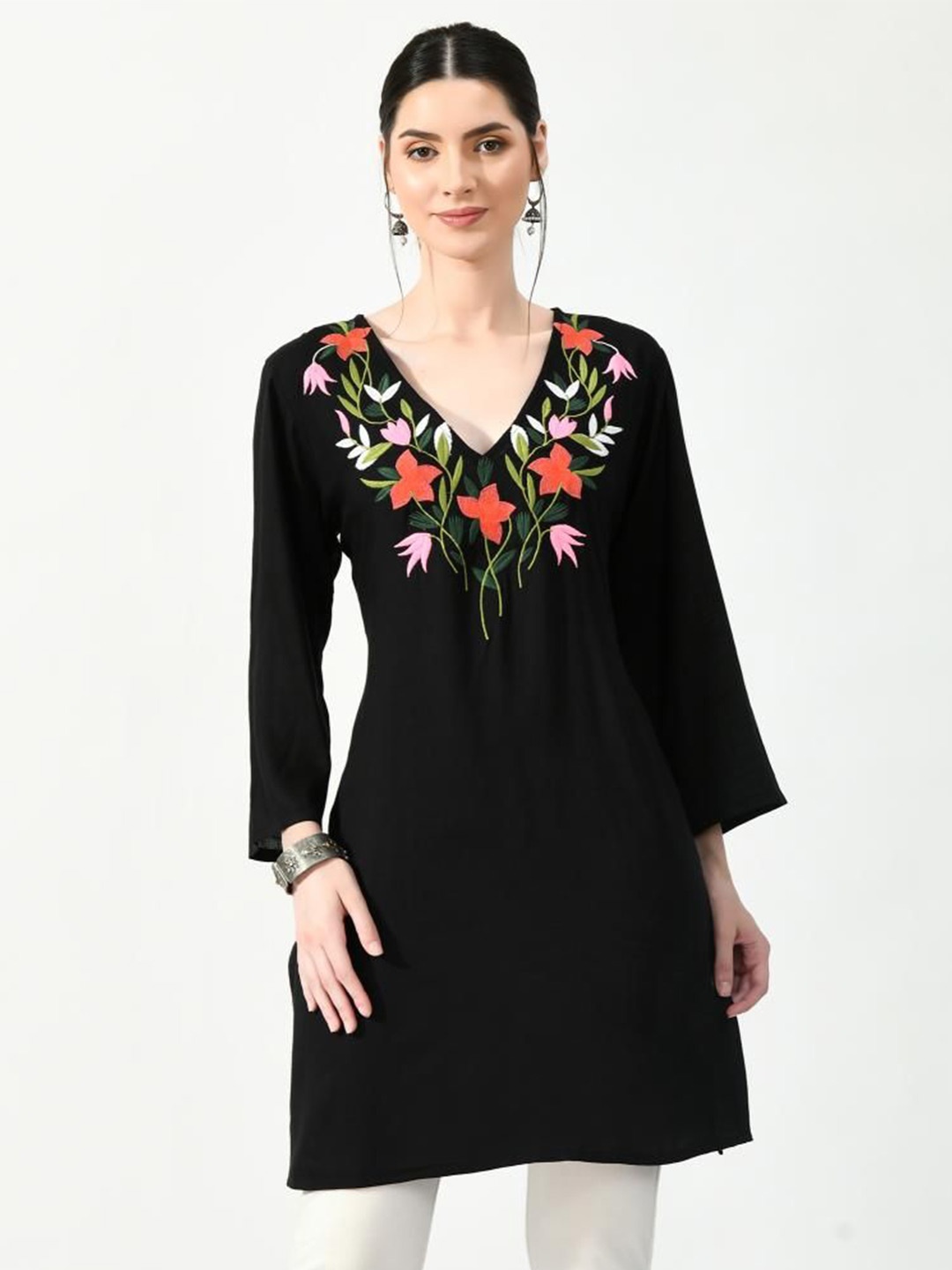 

VAAMII Floral Embroidered Longline Top, Black