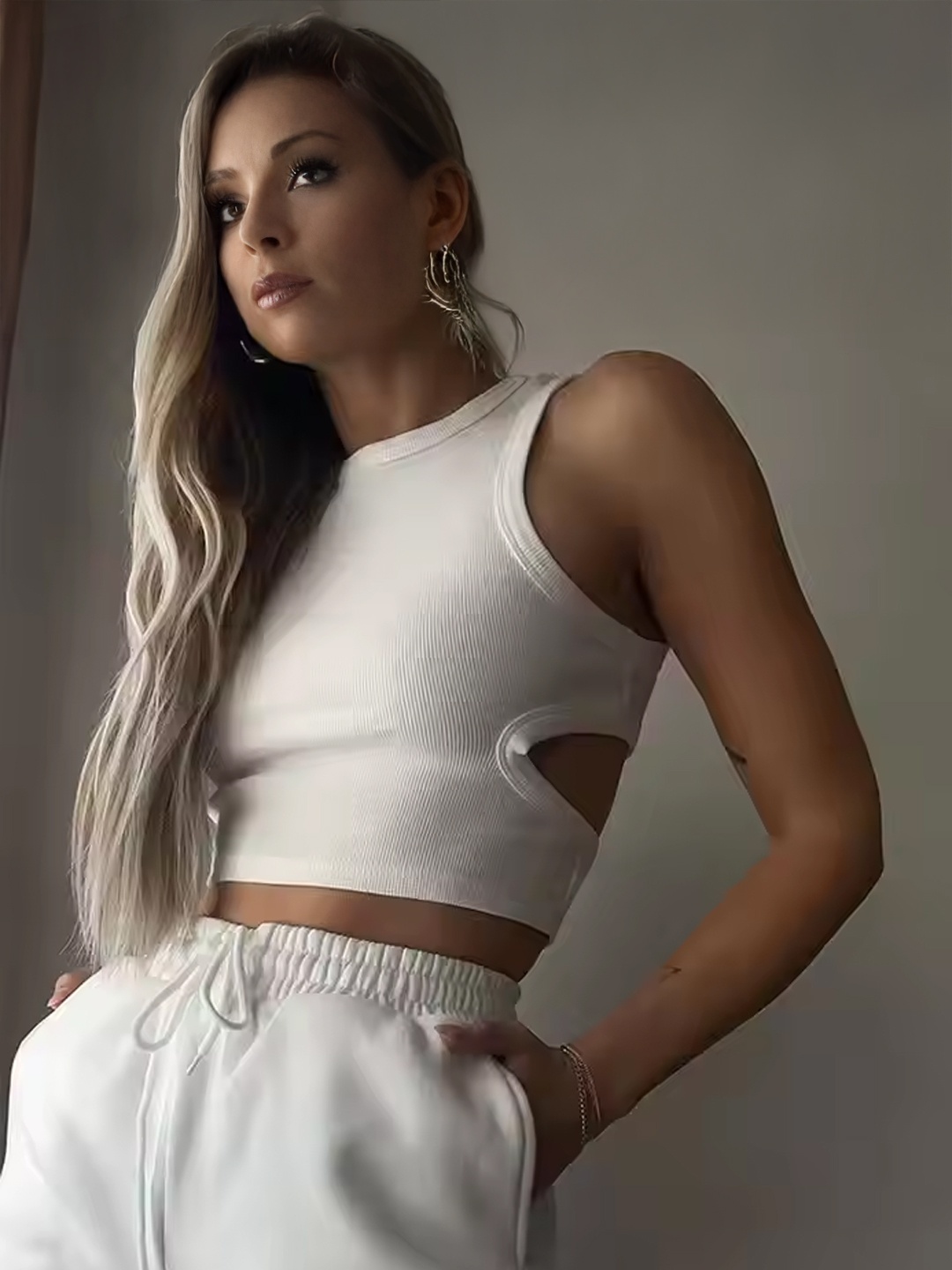 

StyleCast Women Round Neck Cut Out Detail Crop Fitted Top, White