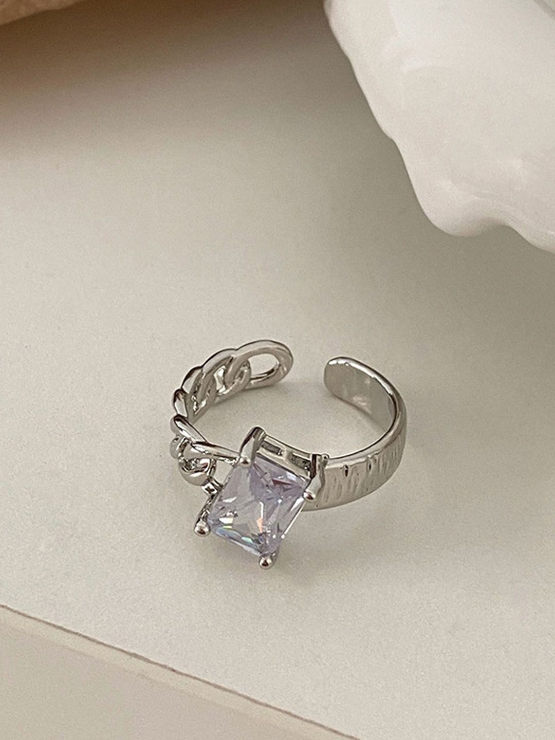 

StyleCast Elegant Silver-Toned Stone-Studded Finger Ring