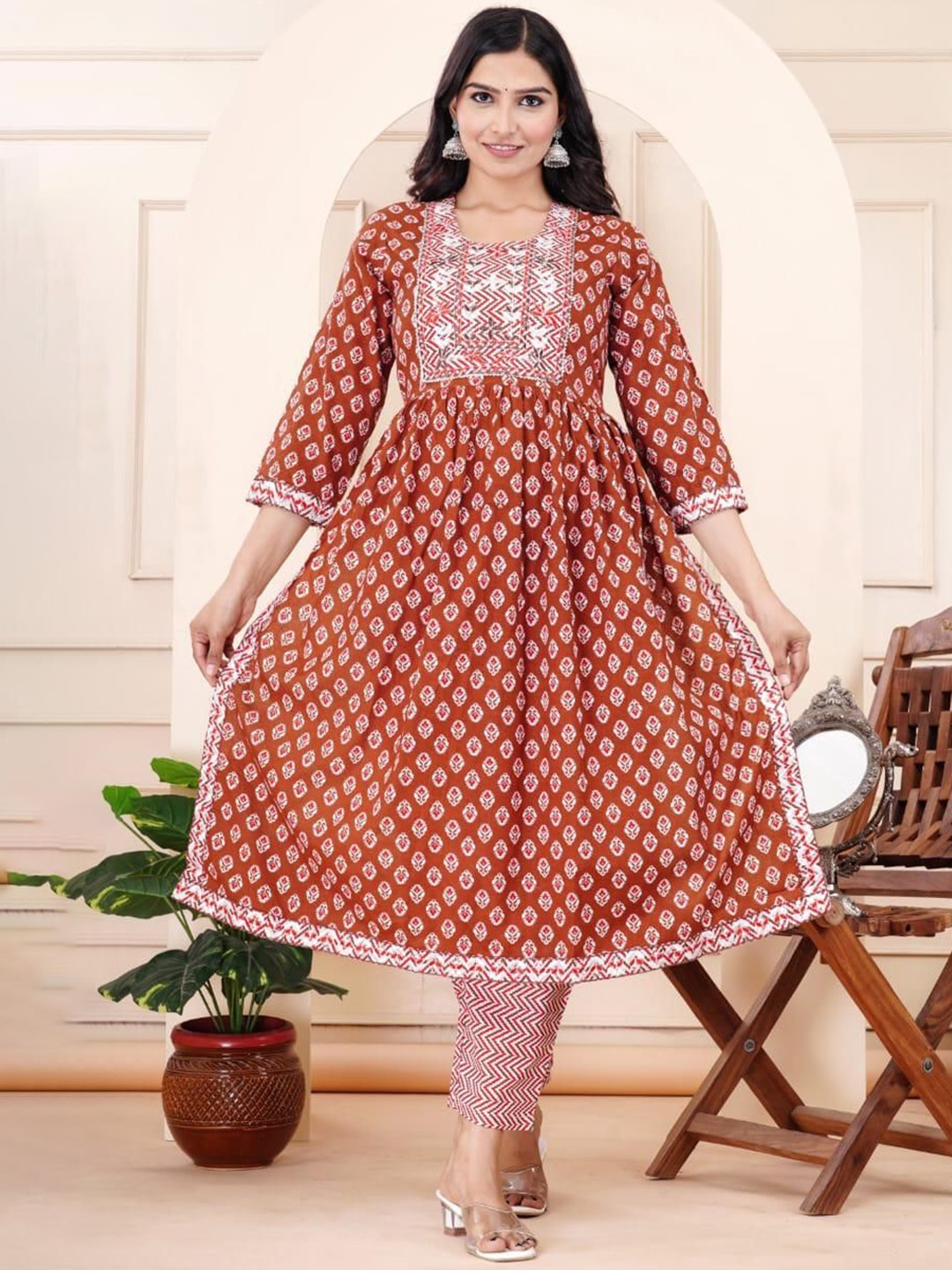 

hirangana Floral Printed Thread Work Pure Cotton A-Line Kurta With Trousers, Rust