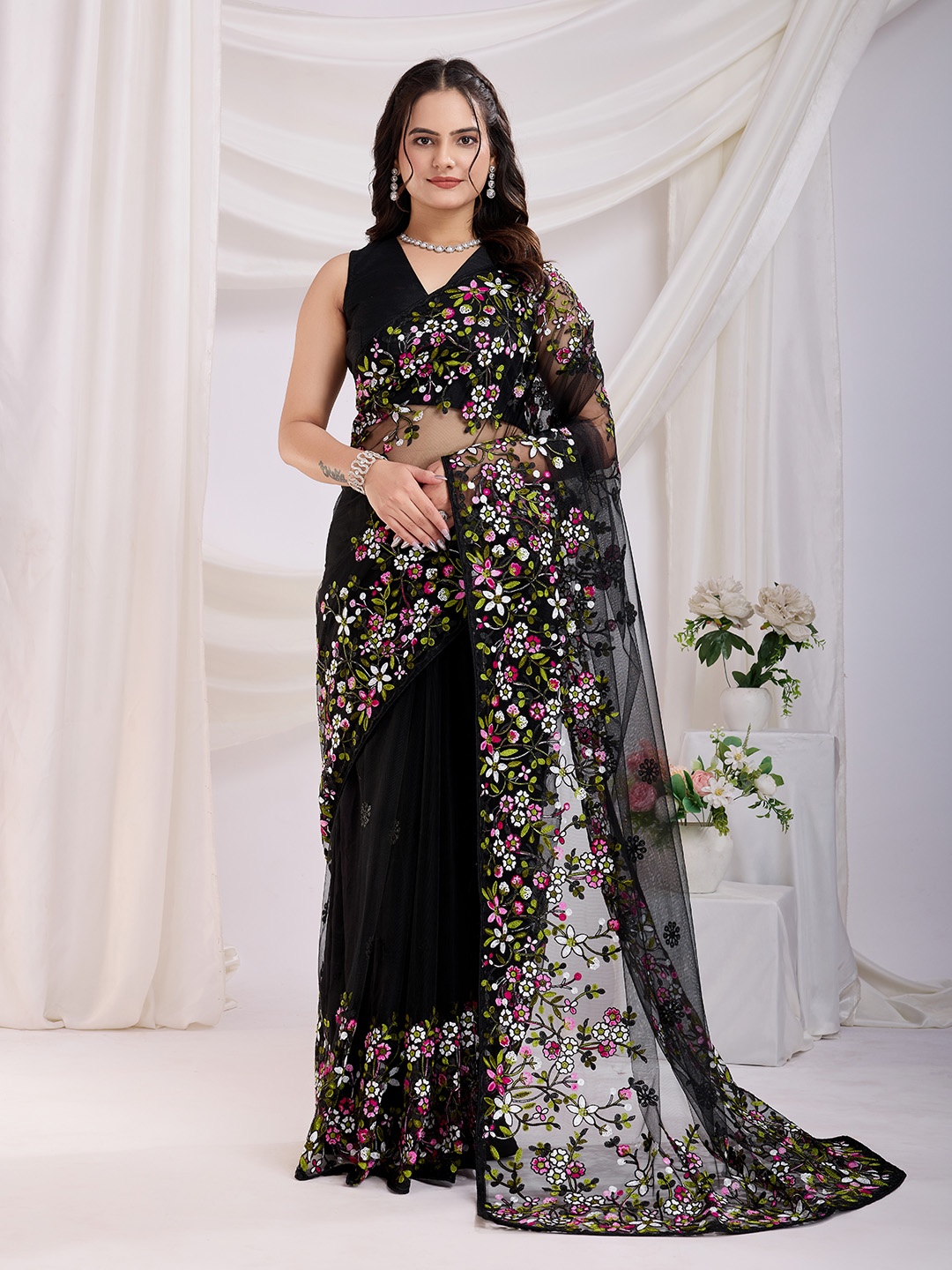 

HERE&NOW Floral Embroidered Net Saree, Black