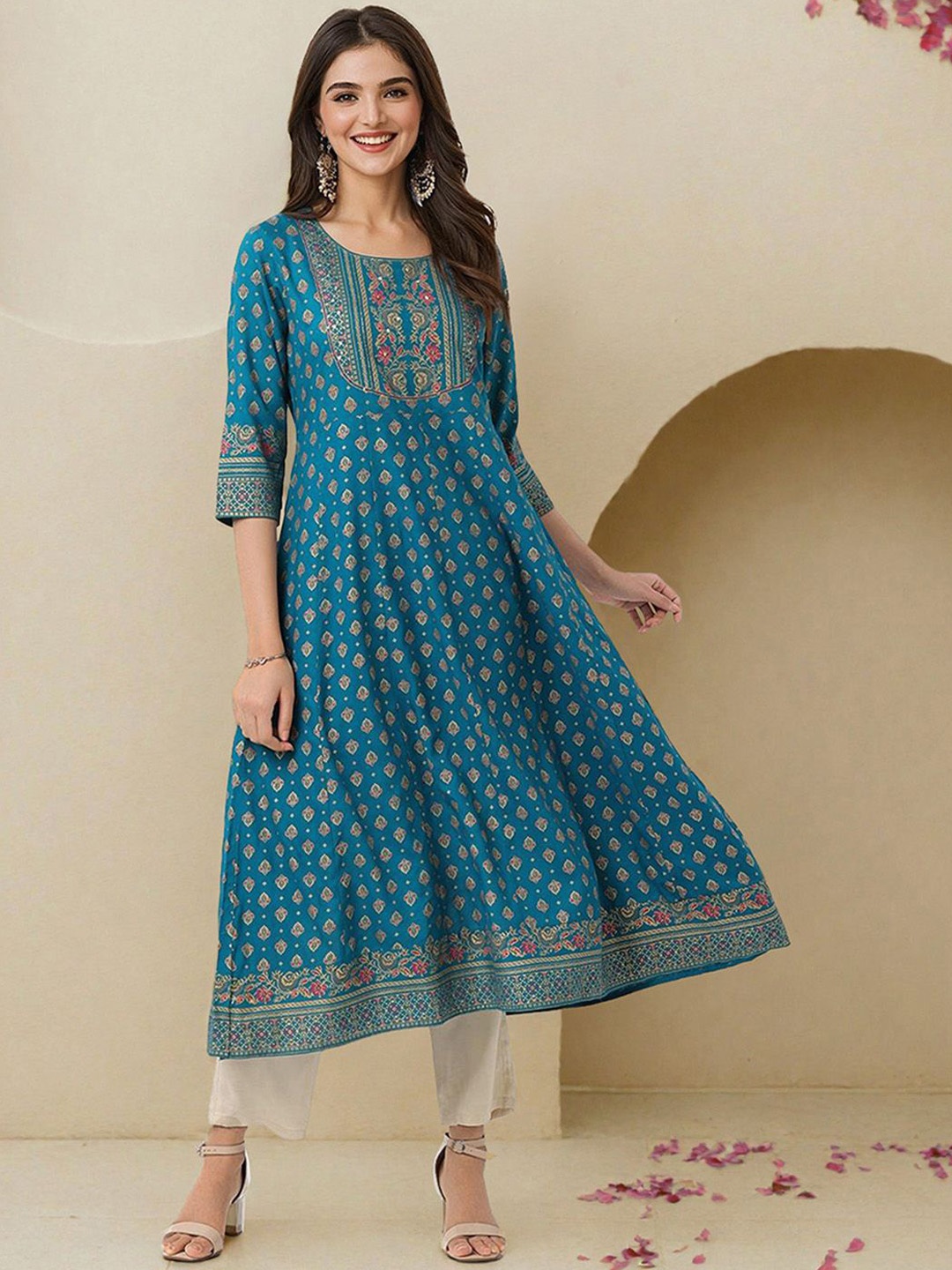 

Ishin Floral Printed Round Neck A-Line Kurta, Teal