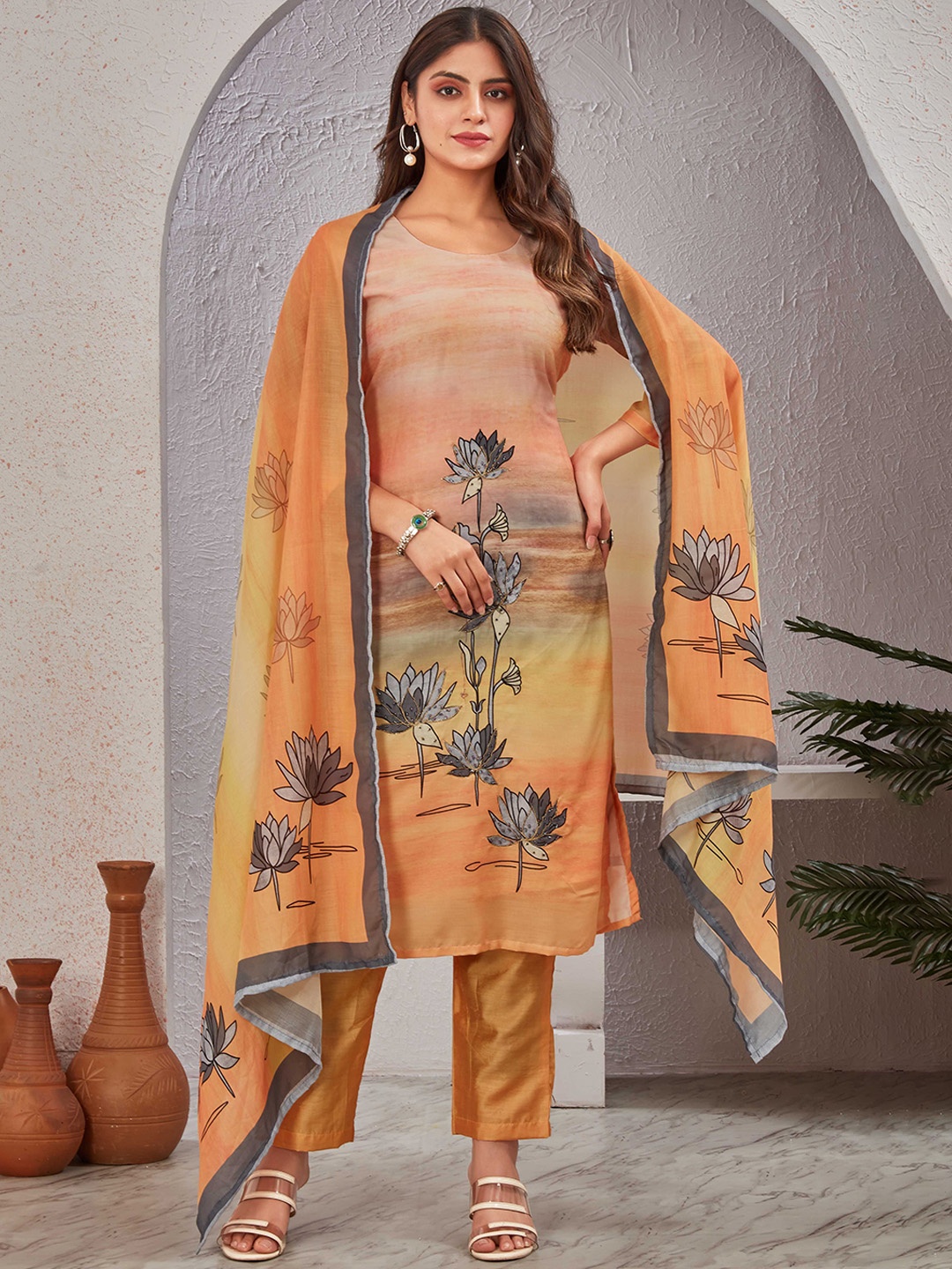 

Moda Rapido Floral Printed Straight Kurta With Trousers And Dupatta, Yellow