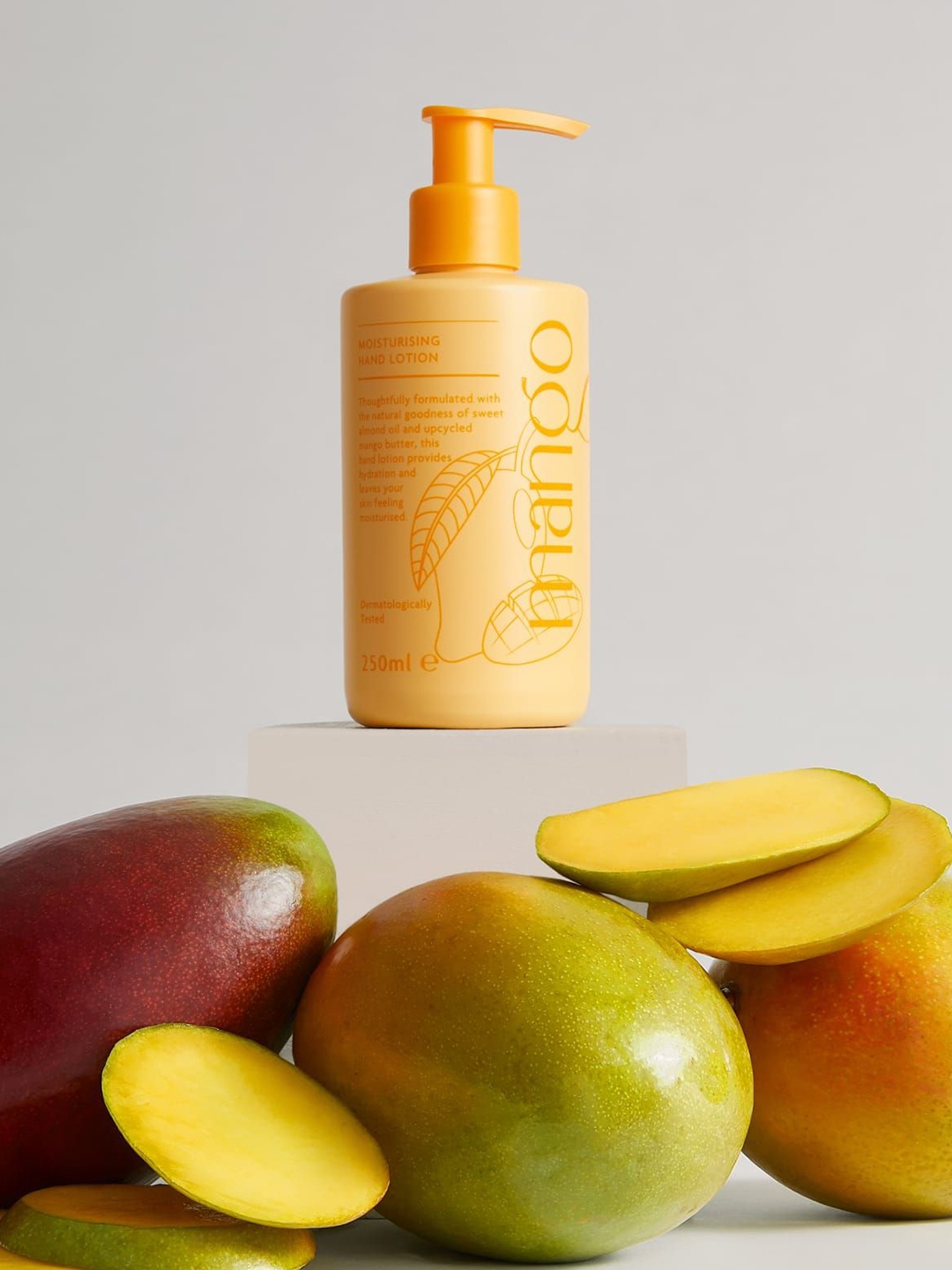 

Marks & Spencer Moisturizing Mango Hand Lotion - 250 ml, Yellow