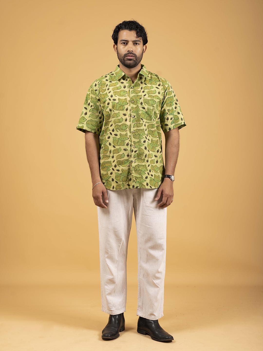 

SPARSA Men Standard Opaque Printed Casual Shirt, Green