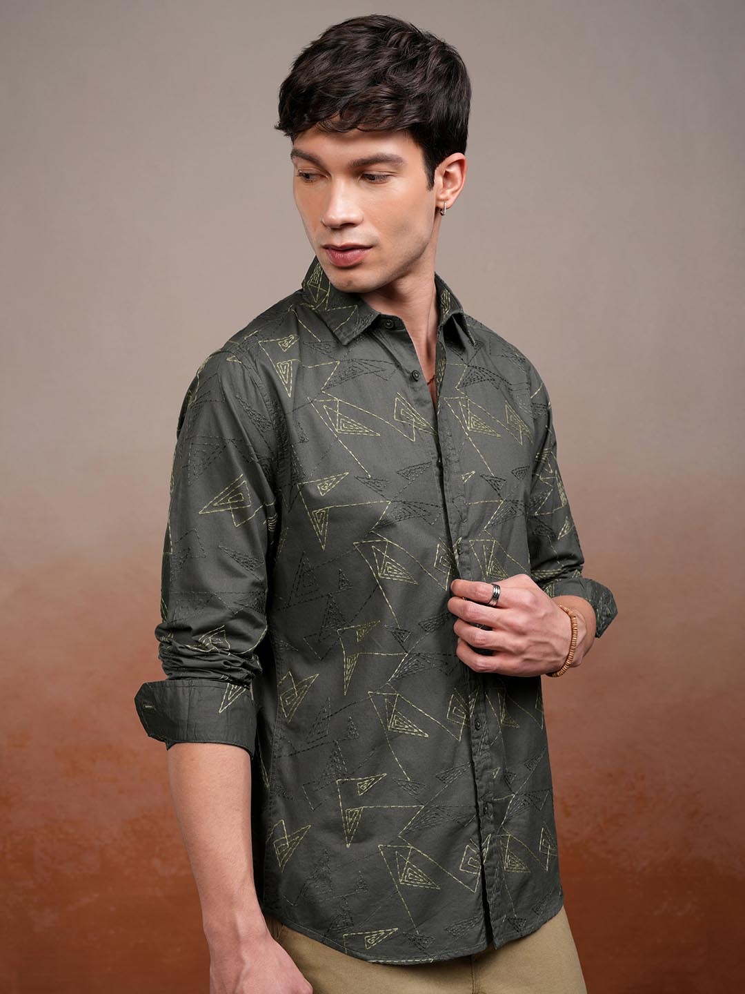 

HIGHLANDER Men Embroidered Casual Shirt, Olive