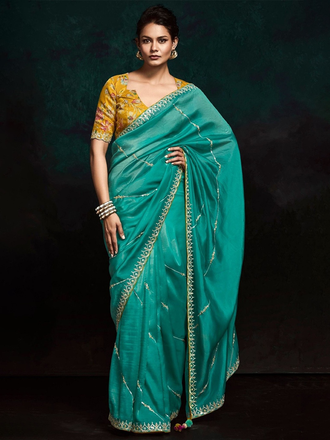 

MySilkLove Floral Embroidered Tissue Saree, Green