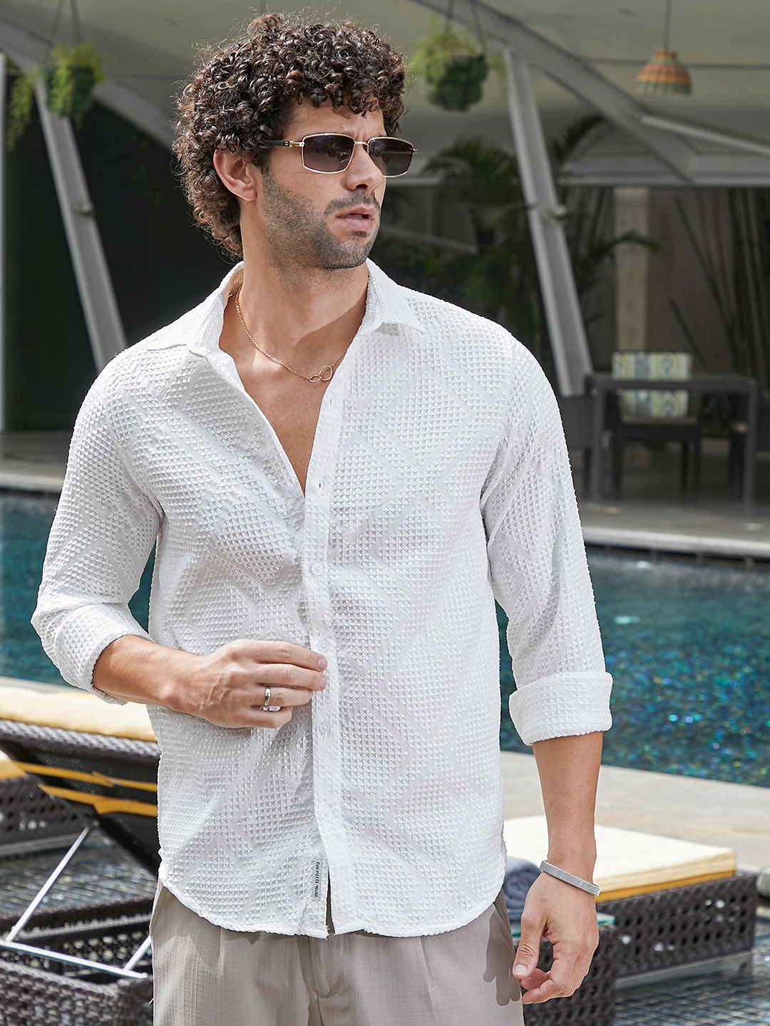 

Campus Sutra Men Comfort Opaque Casual Shirt, White