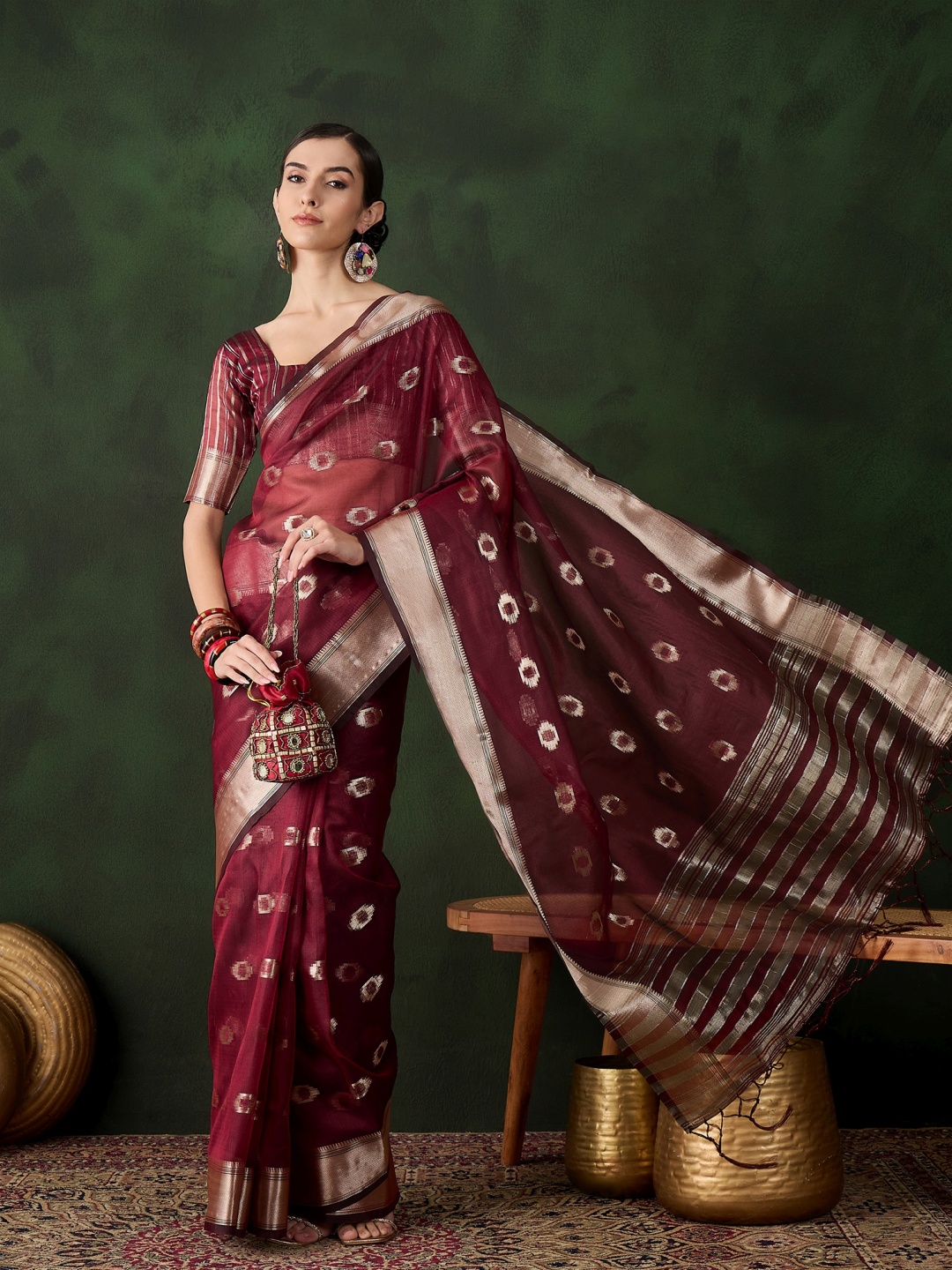 

DEVATITHI Woven Design Organza Saree, Maroon