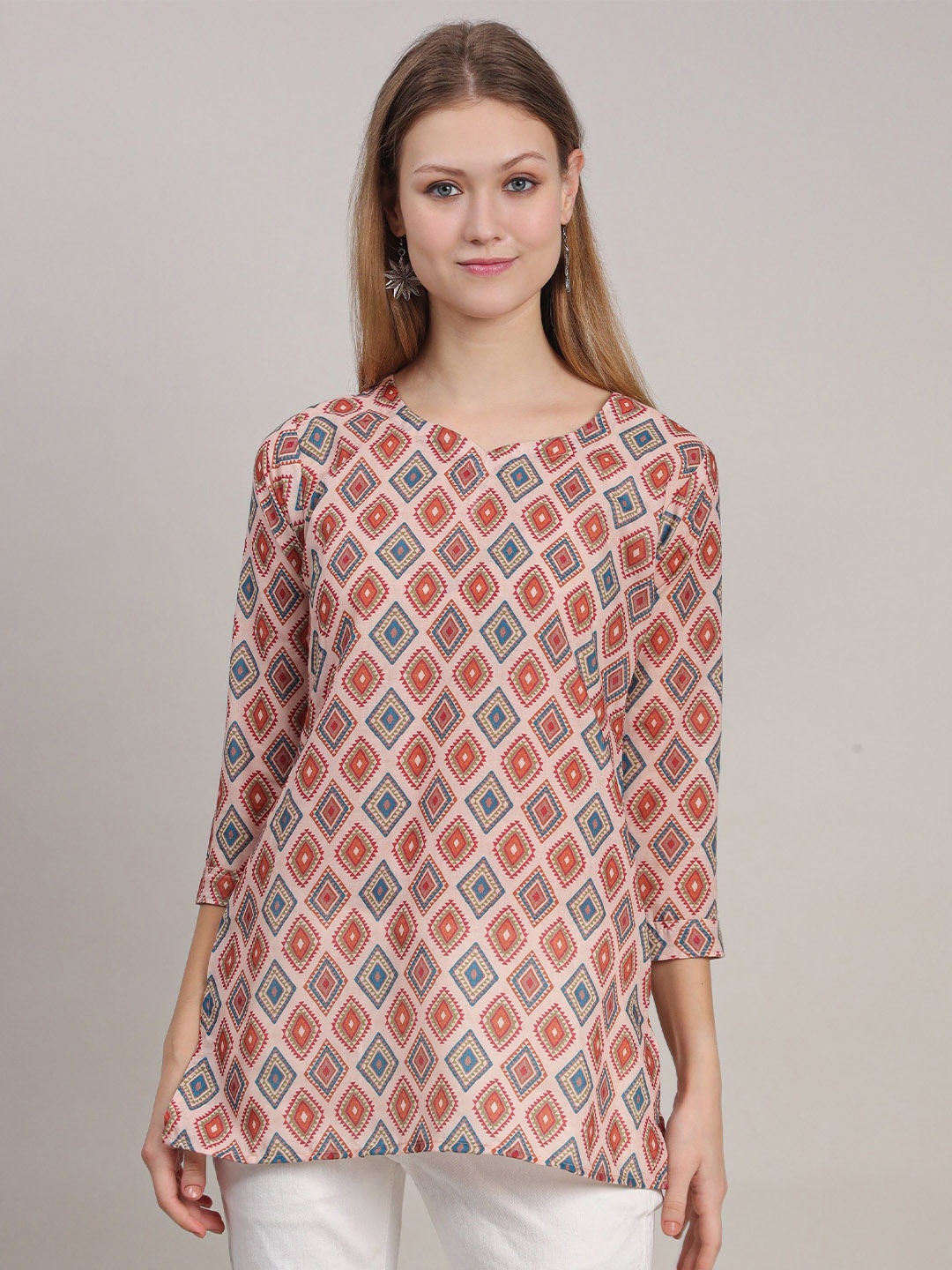 

STUNICS Women Geometric Printed Pure Cotton Straight Kurti, Pink