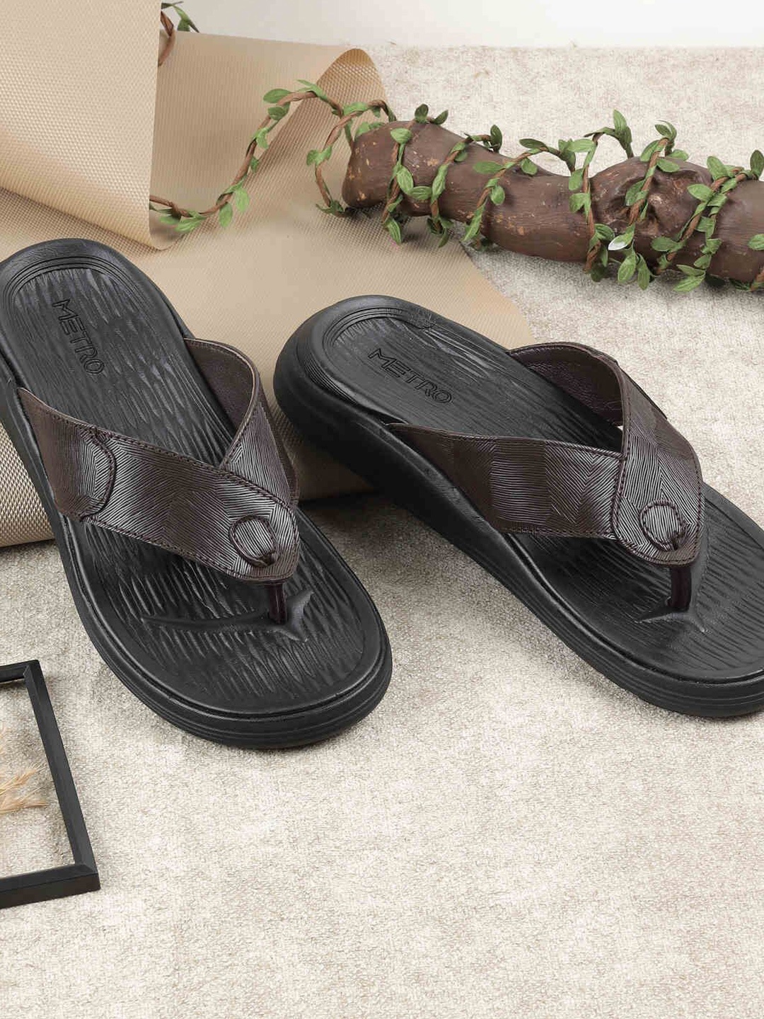 

Metro Men Thong Flip-Flops, Brown