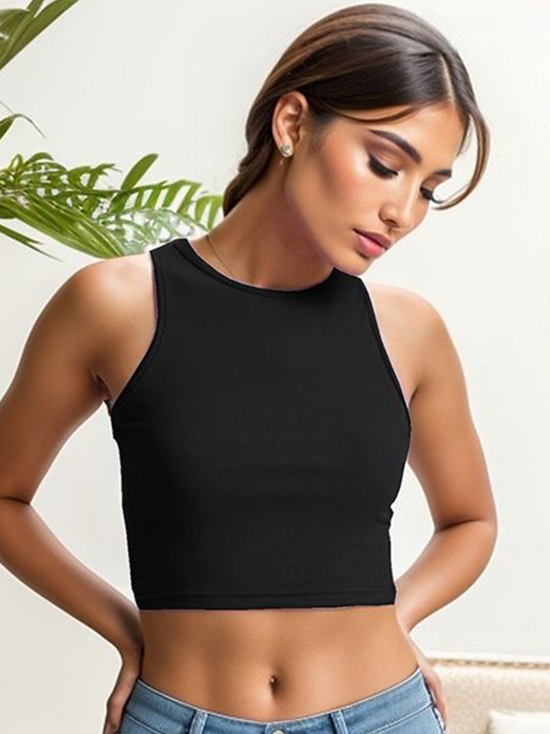 

StyleCast x Revolte Ribbed Fitted Crop Top, Black