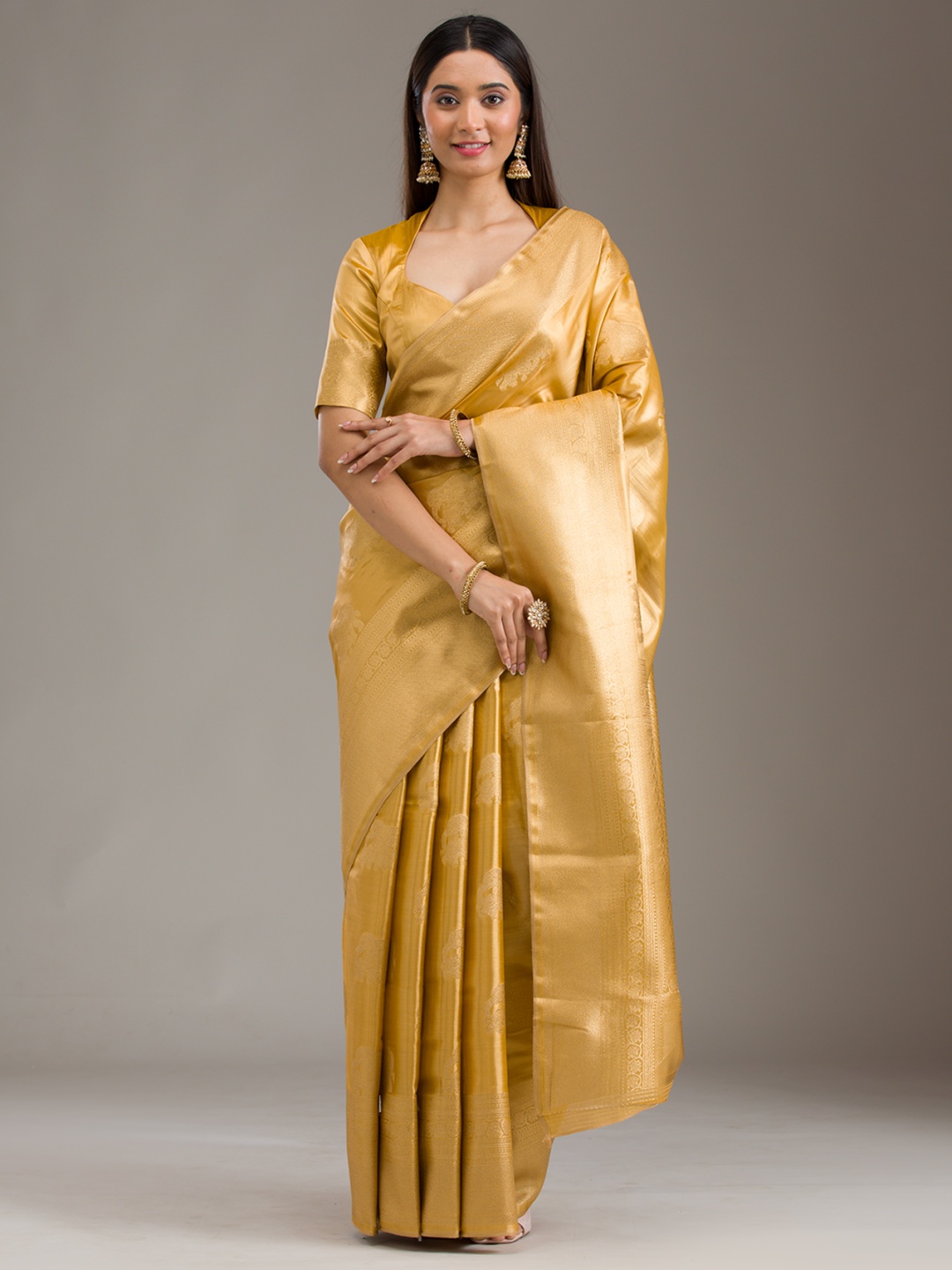 

Koskii Mustard Embellished Tissue Saree, Yellow