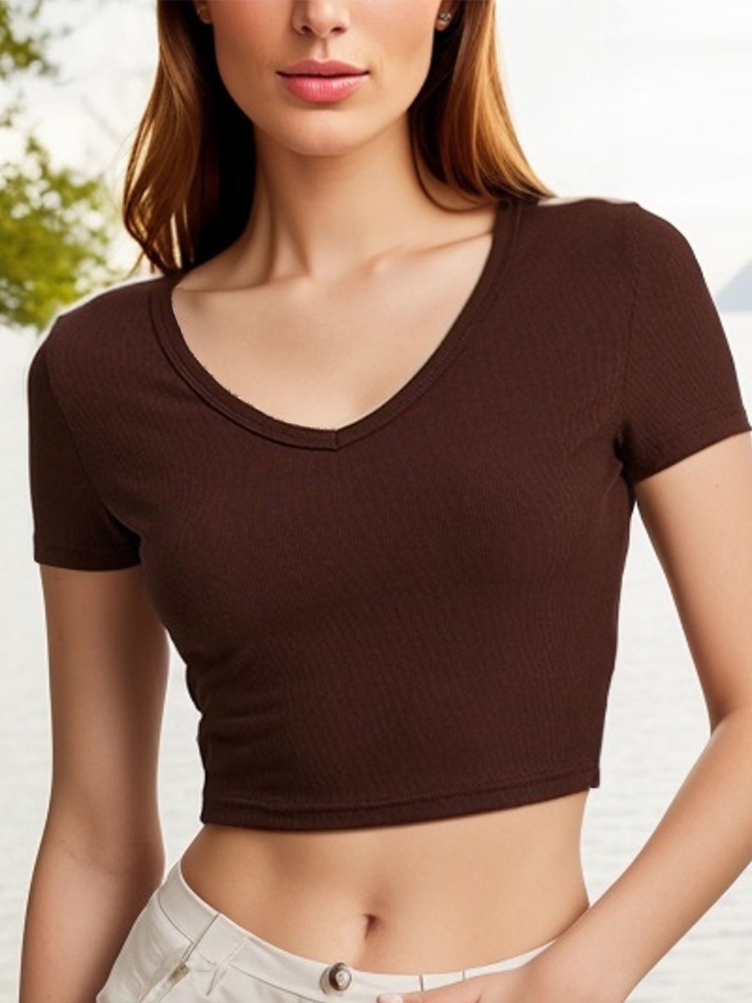 

StyleCast x Revolte Women V-Neck Short Sleeves Fitted Crop Top, Coffee brown