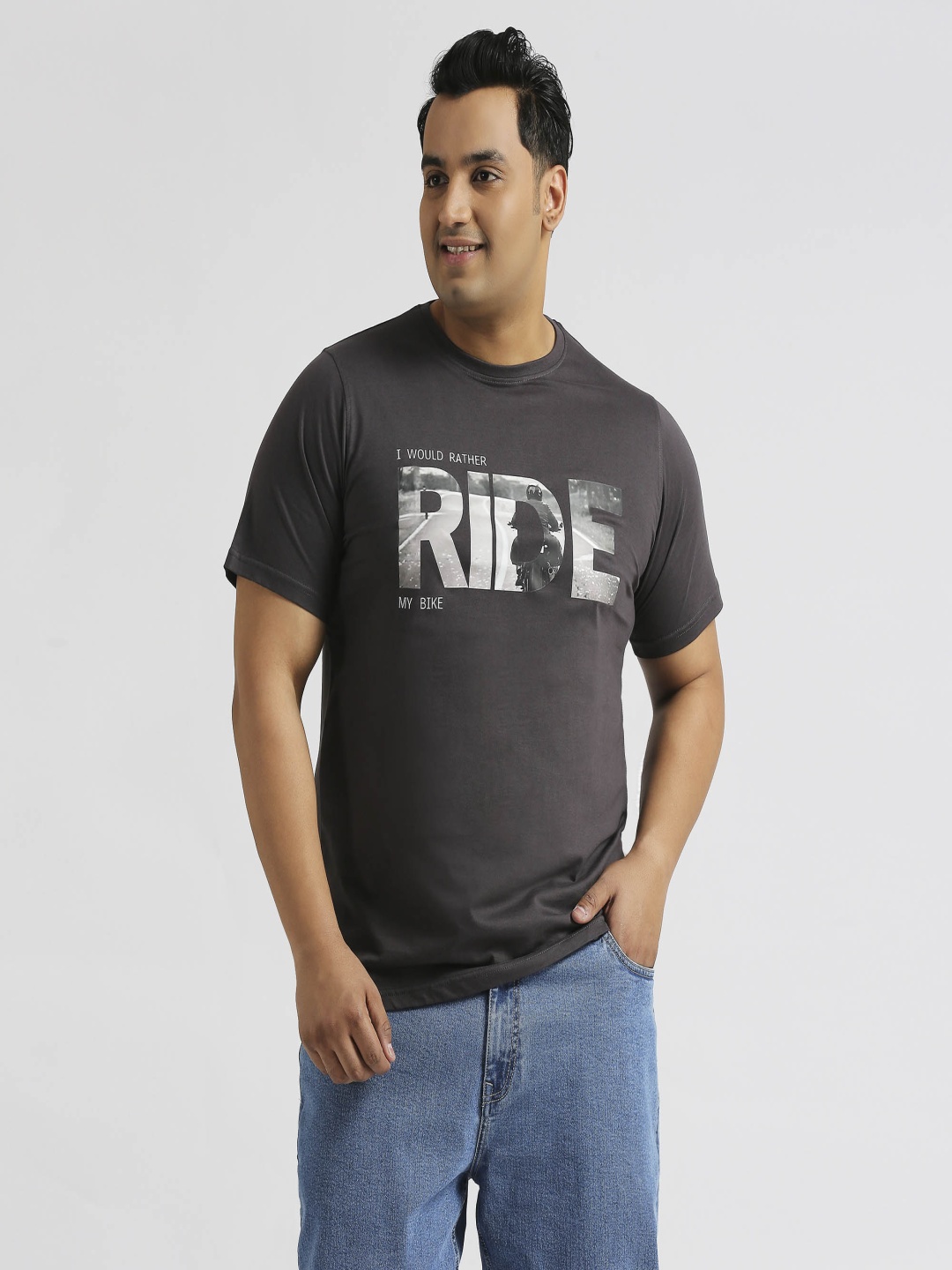 

Sizeupp Men Printed T-shirt, Grey