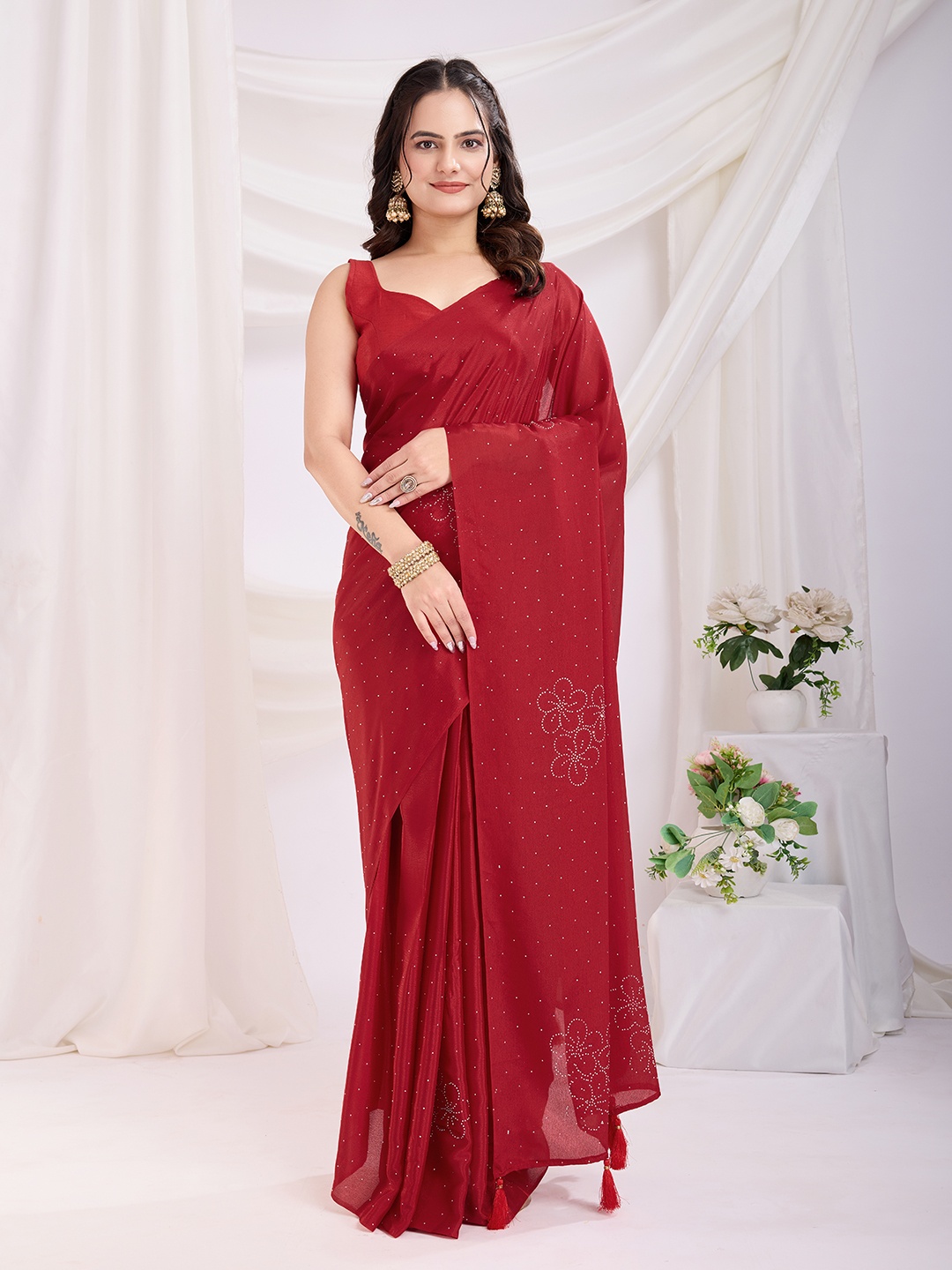 

HERE&NOW Embellished Ready To Wear Saree, Red