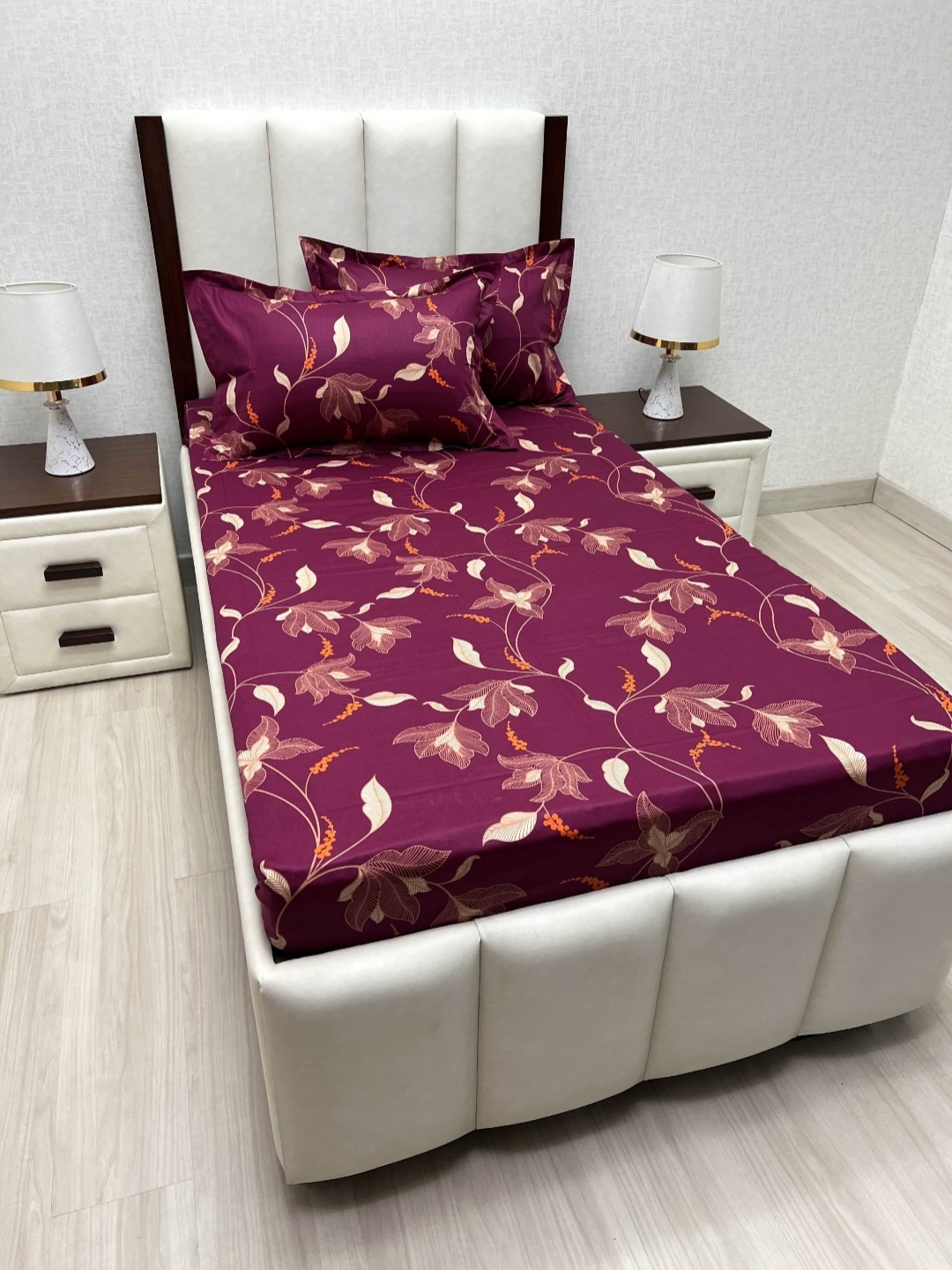 

Pure Decor Lounge Fur Purple Printed Pure Cotton 330 TC Single Bedsheet Set 1.73m x 2.36m