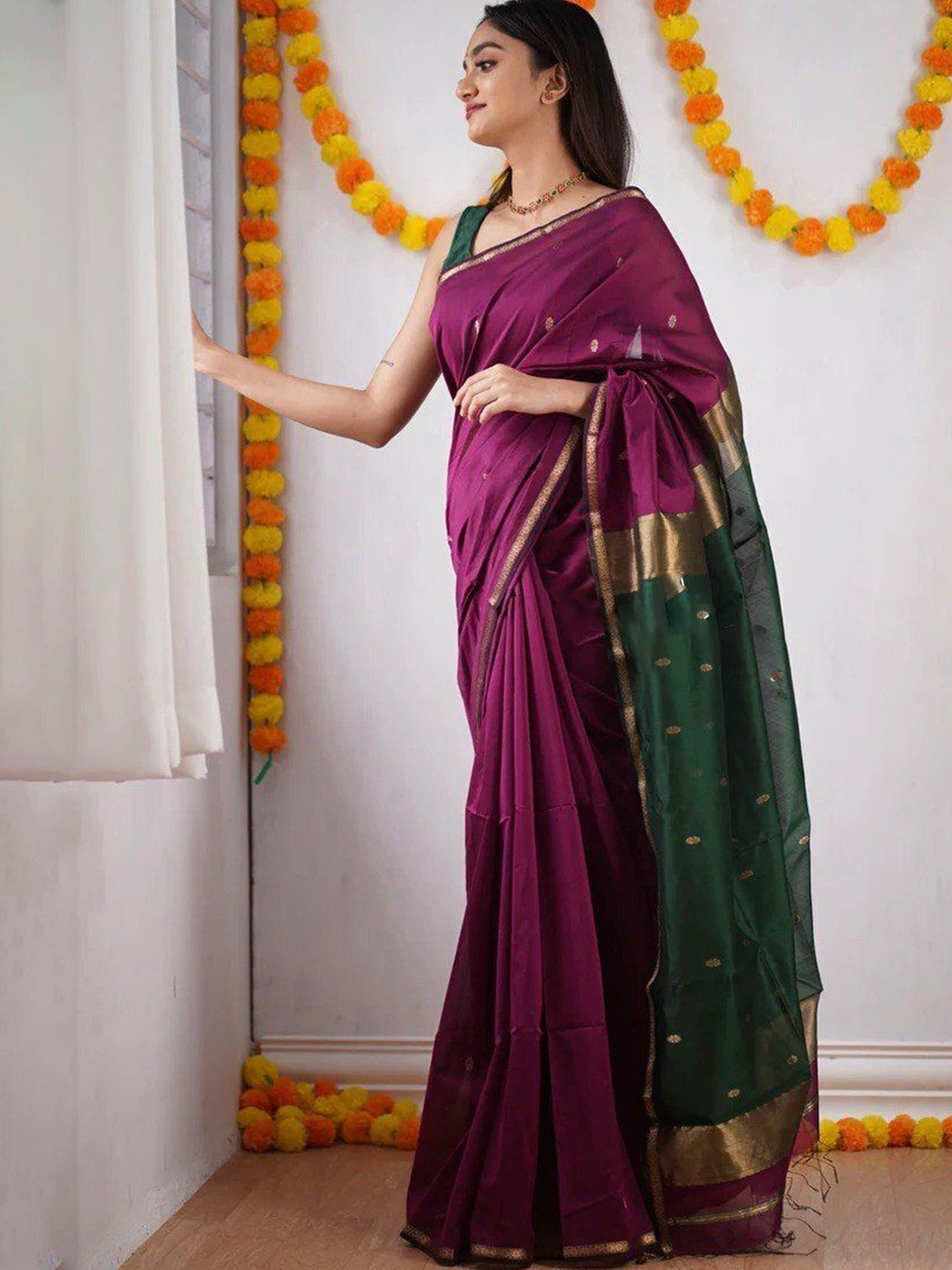 

bansari textiles Woven Design Zari Kota Saree, Purple