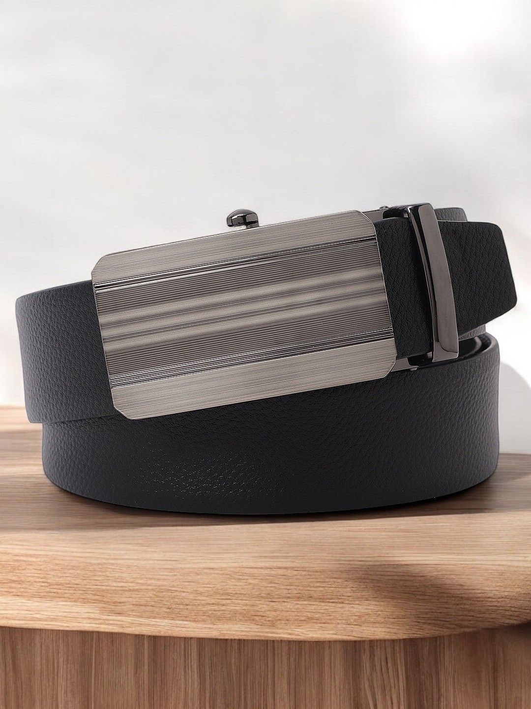 

Provogue Men Textured Reversible Formal Belt, Black