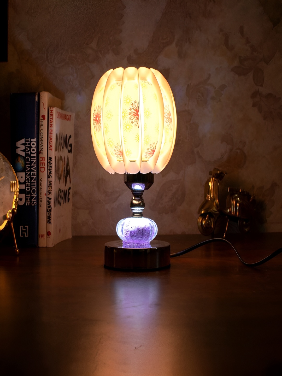 

Craftlayout Transparent & Silver-Toned Printed Abstract Shaped Metal Table Lamp With Bulb