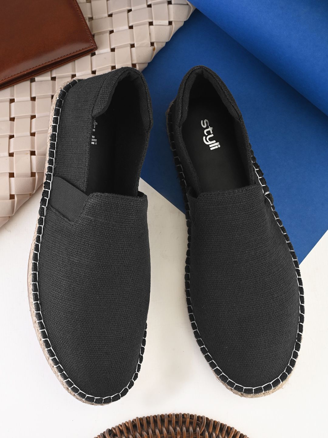 

Styli Men Canvas Slip on Espadrilled, Black