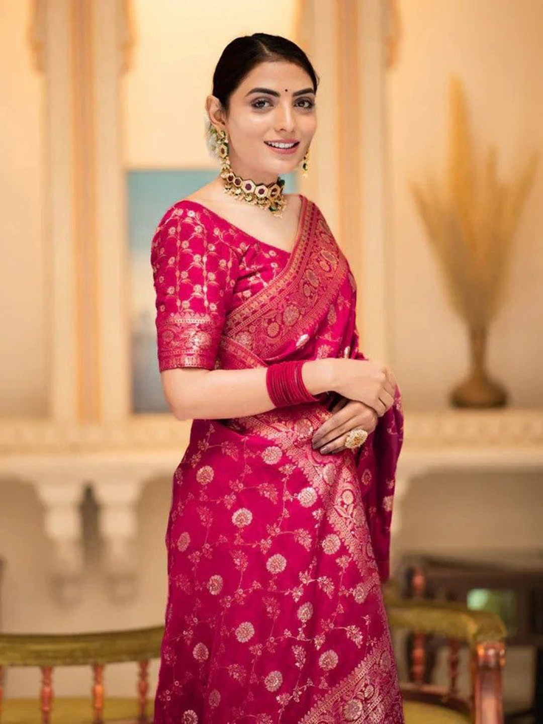 

VILLAGIUS Woven Design Zari Pure Silk Kanjeevaram Saree, Pink